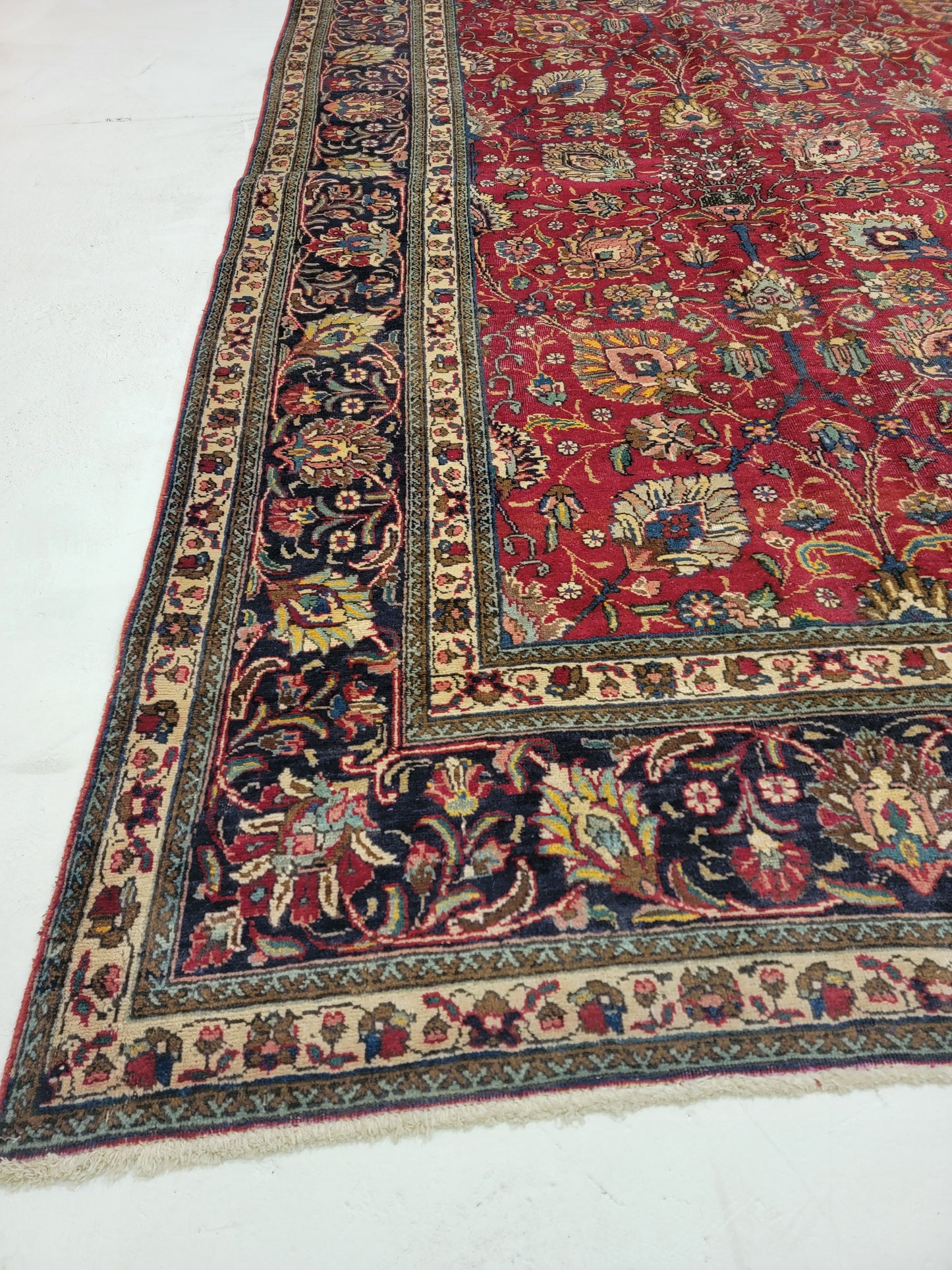 Hand-Knotted Wool Rug Tabriz 9'6" x 11'1"