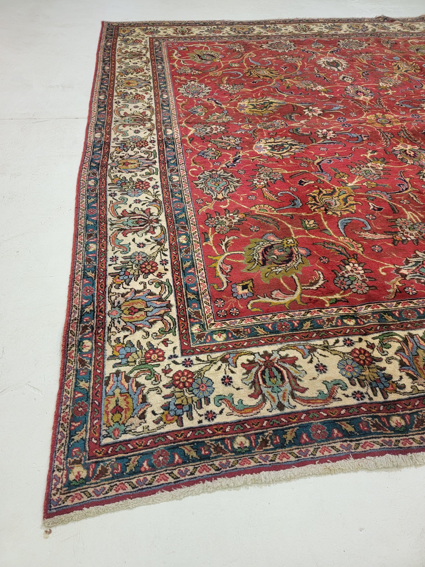 Hand-Knotted Wool Rug Tabriz 9'10" x 11'2"