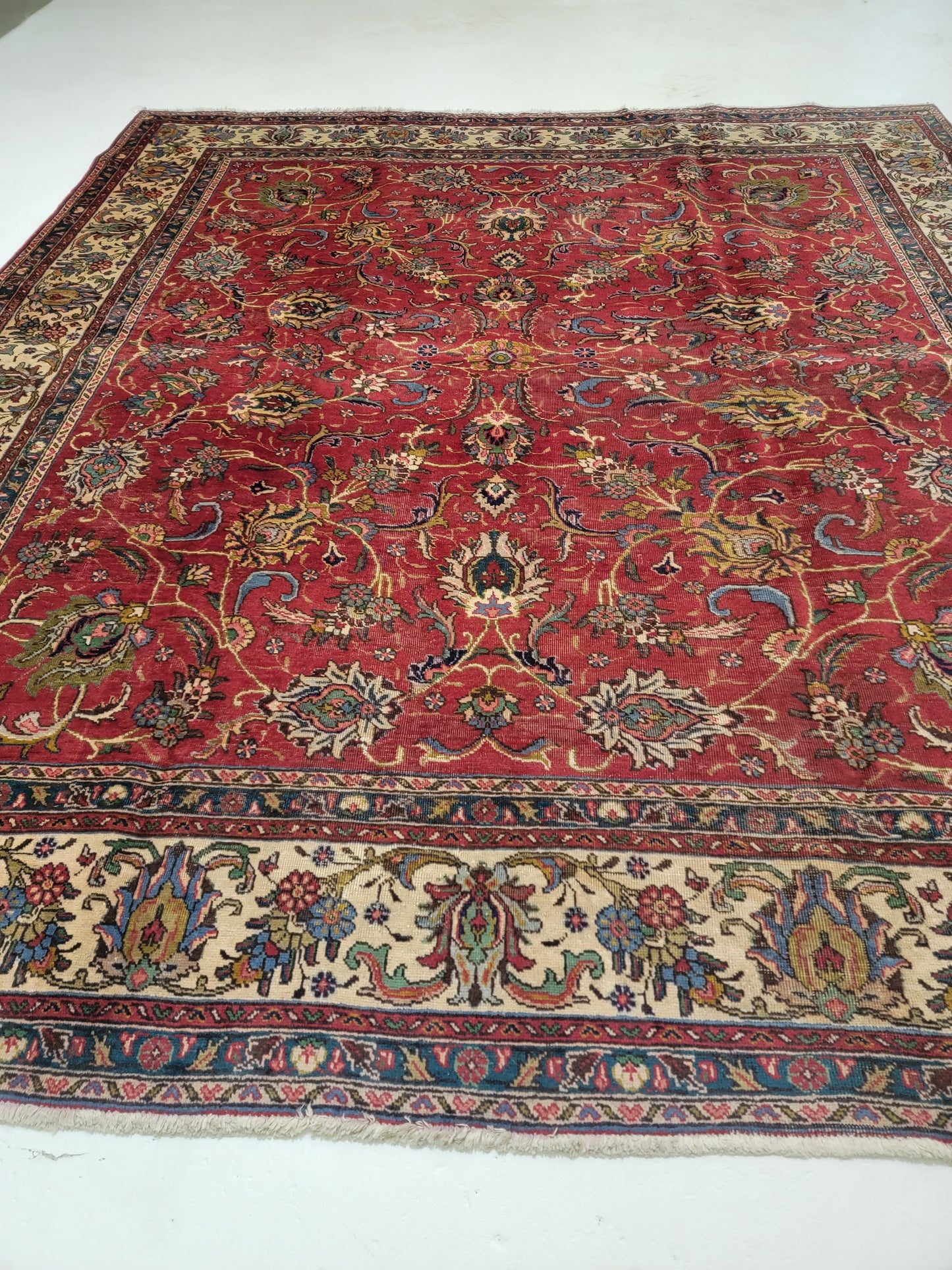 Hand-Knotted Wool Rug Tabriz 9'10" x 11'2"