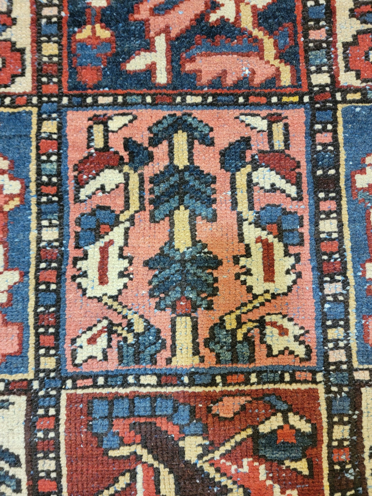 Hand-Knotted Wool Rug Bakhtiari 9'7" x 12'6"