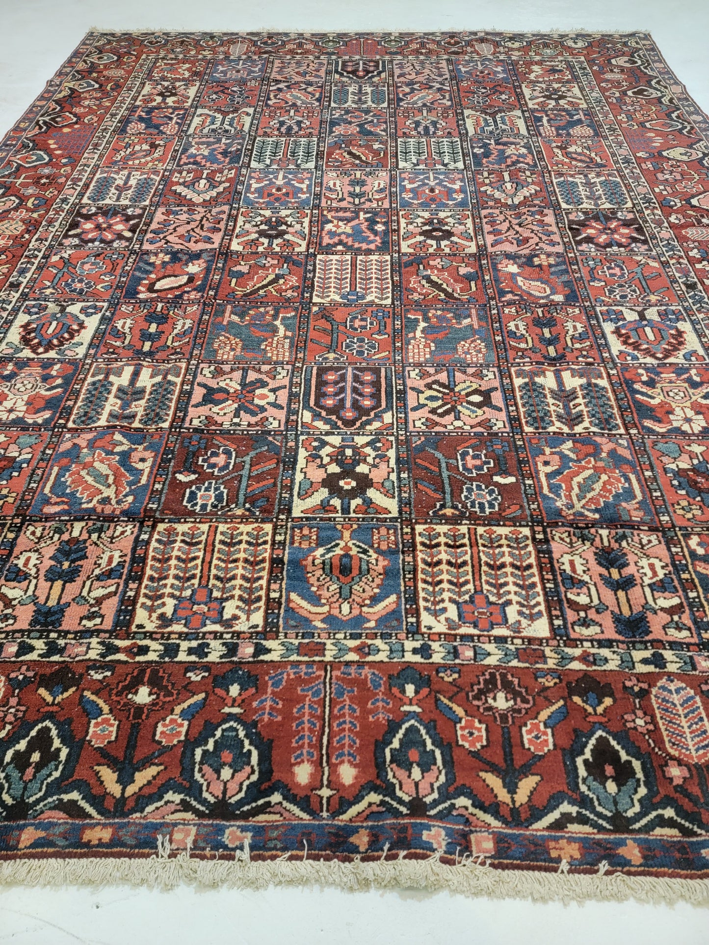 Hand-Knotted Wool Rug Bakhtiari 9'7" x 12'6"