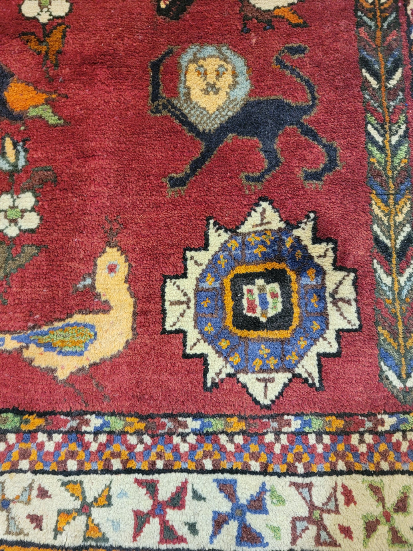 Hand-Knotted Wool Rug Shiraz 7'3" x 10'8"