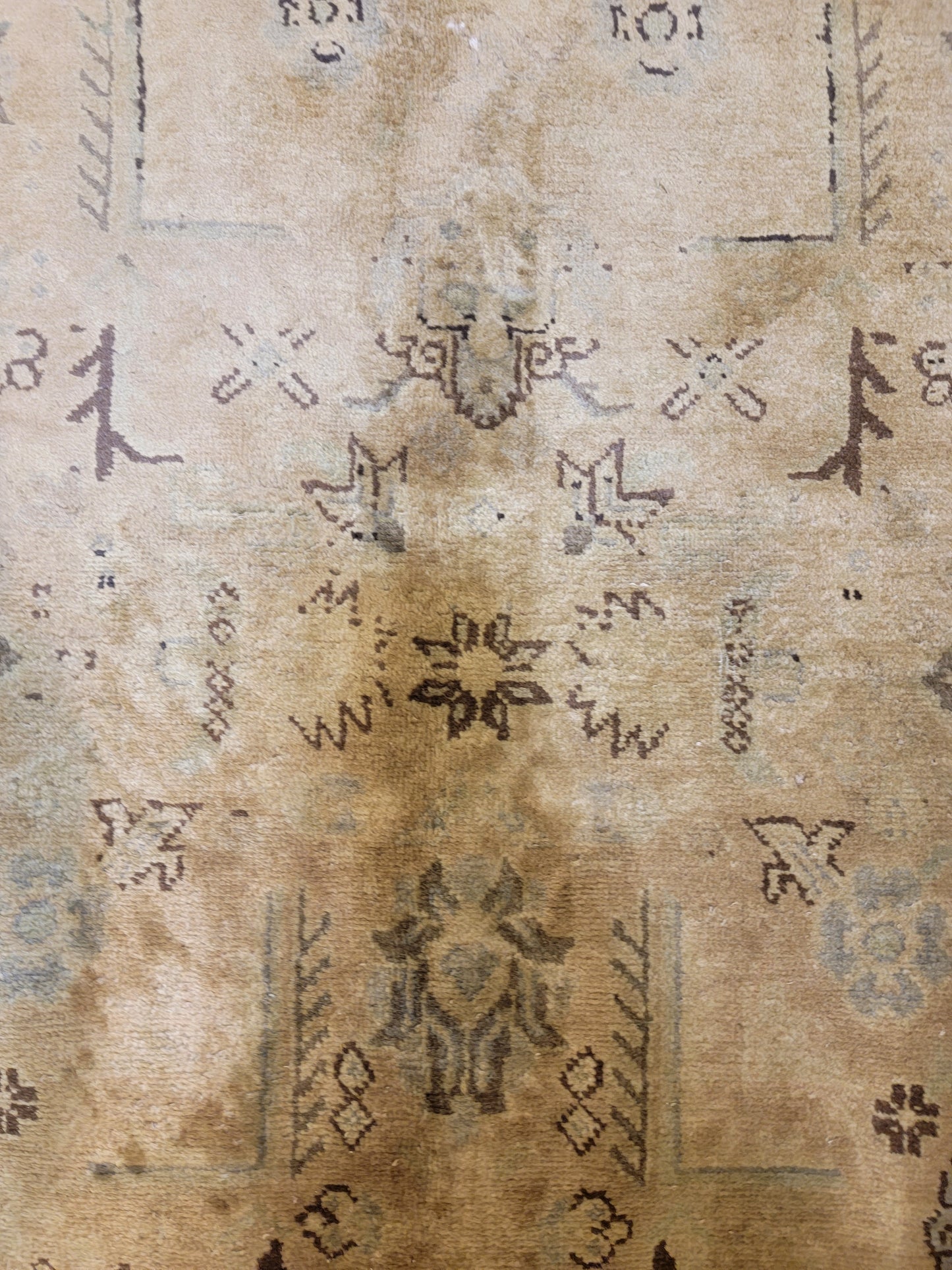Hand-Knotted Wool Rug Tabriz Tea Washed 6'5" x 9'8"