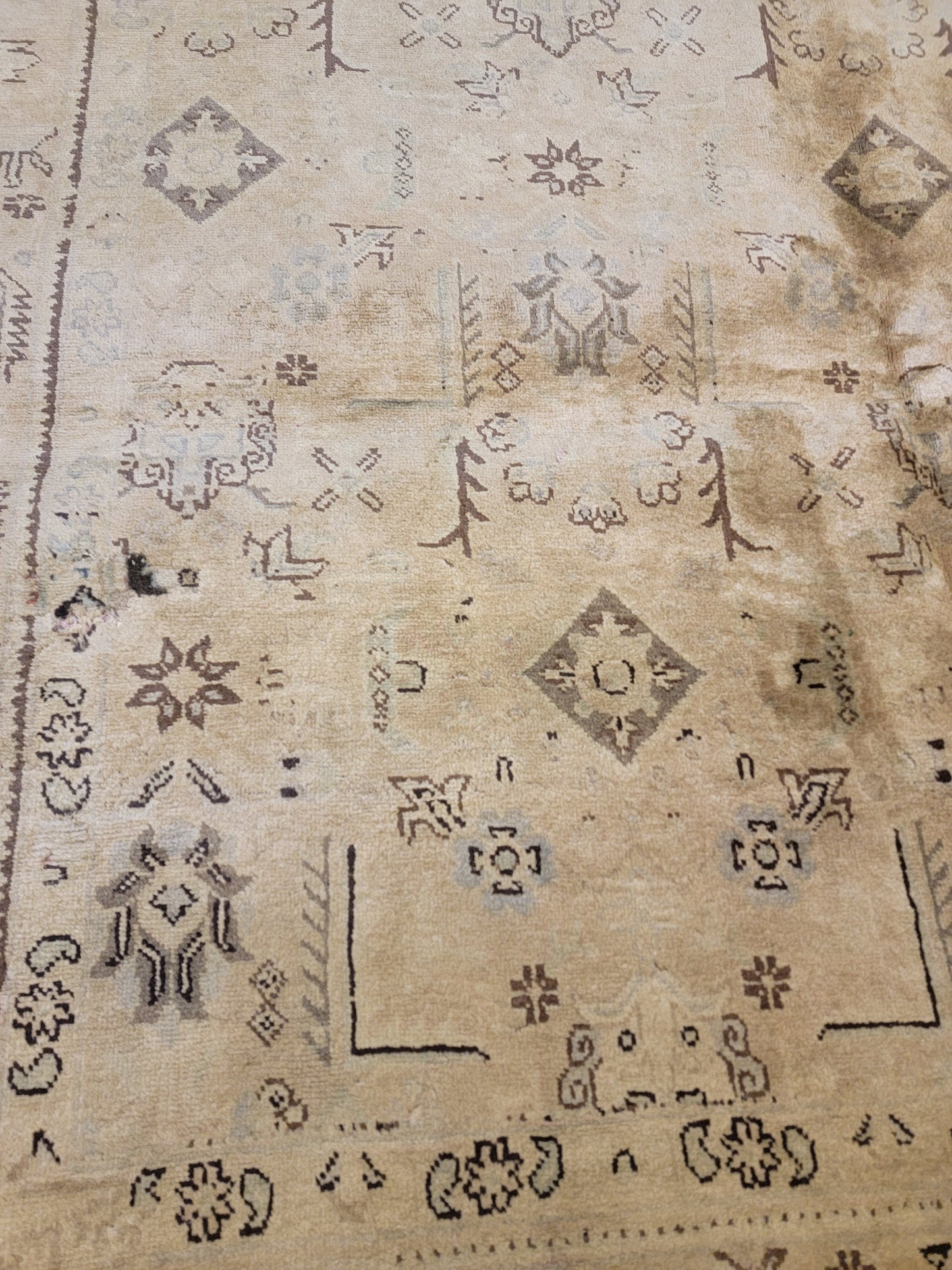 Hand-Knotted Wool Rug Tabriz Tea Washed 6'5" x 9'8"