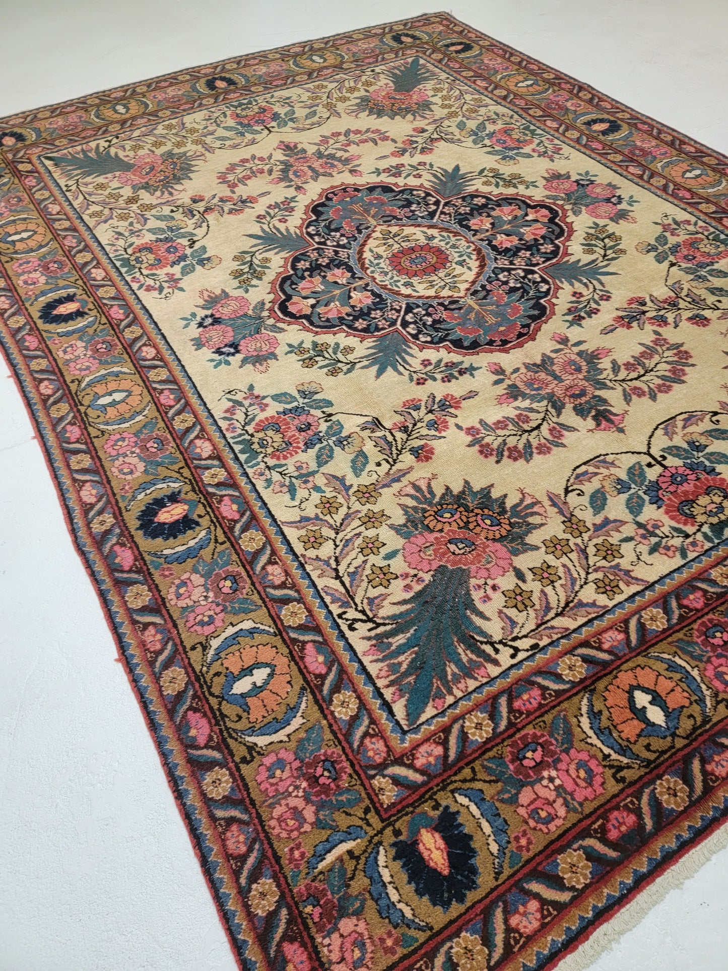 Hand-Knotted Wool Rug Tabriz Khalkhal 8'3" x 11'3"