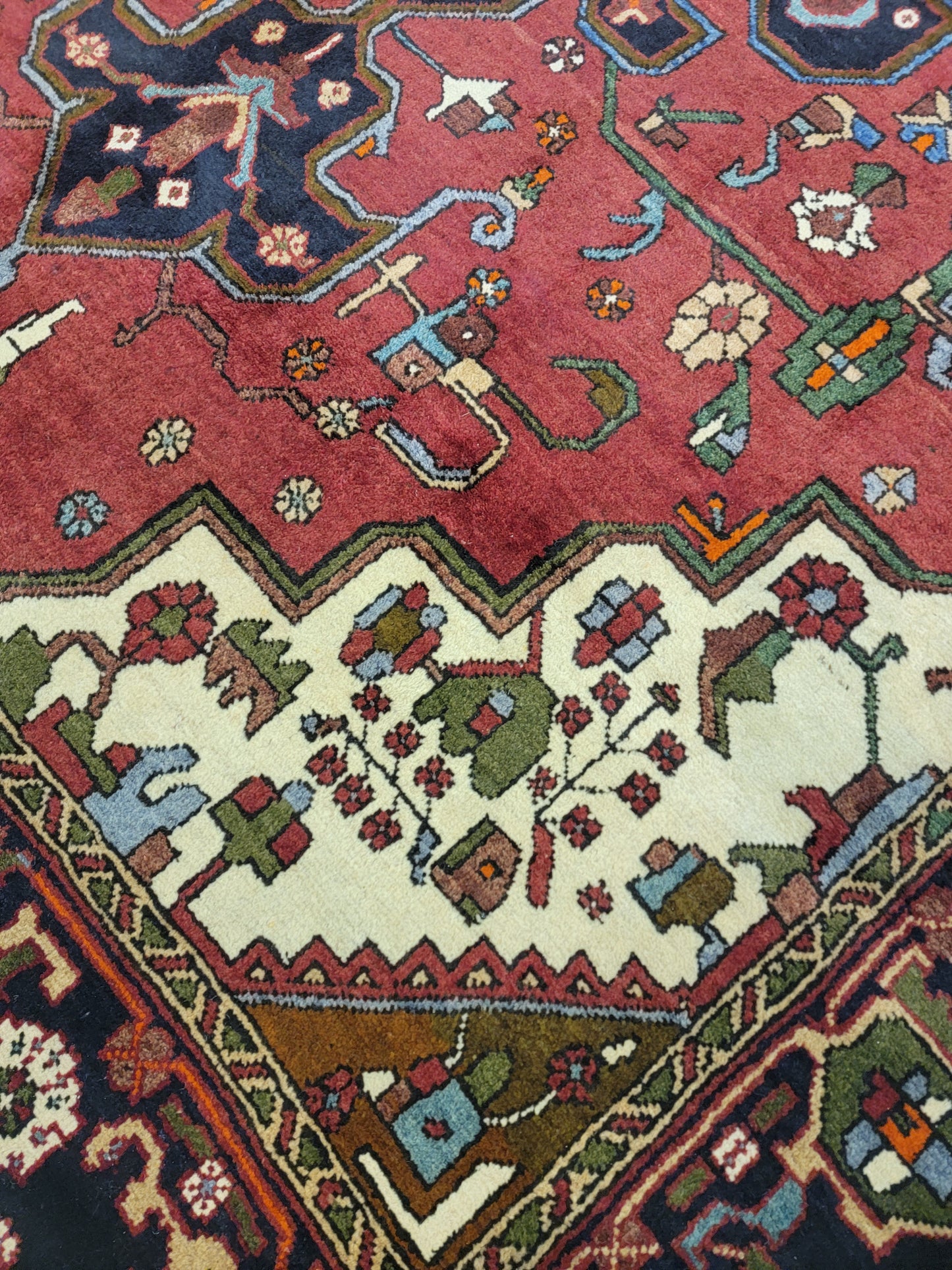 Hand-Knotted Wool Rug Heriz 7' x 10'