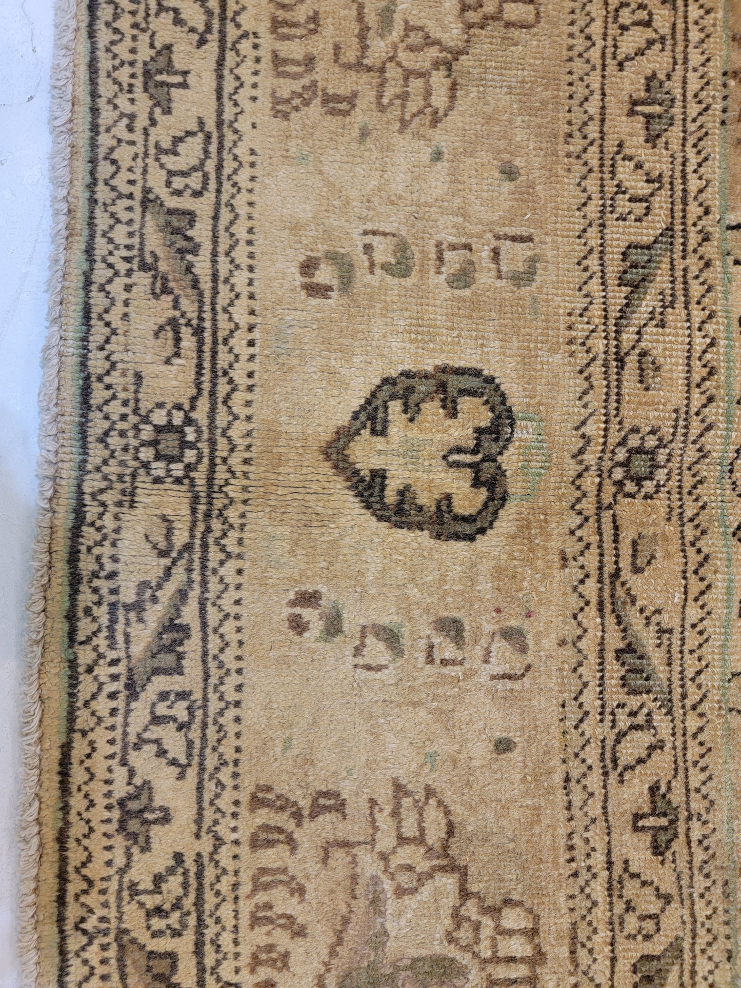 Hand-Knotted Wool Rug Tabriz 6'10" x 9'5"