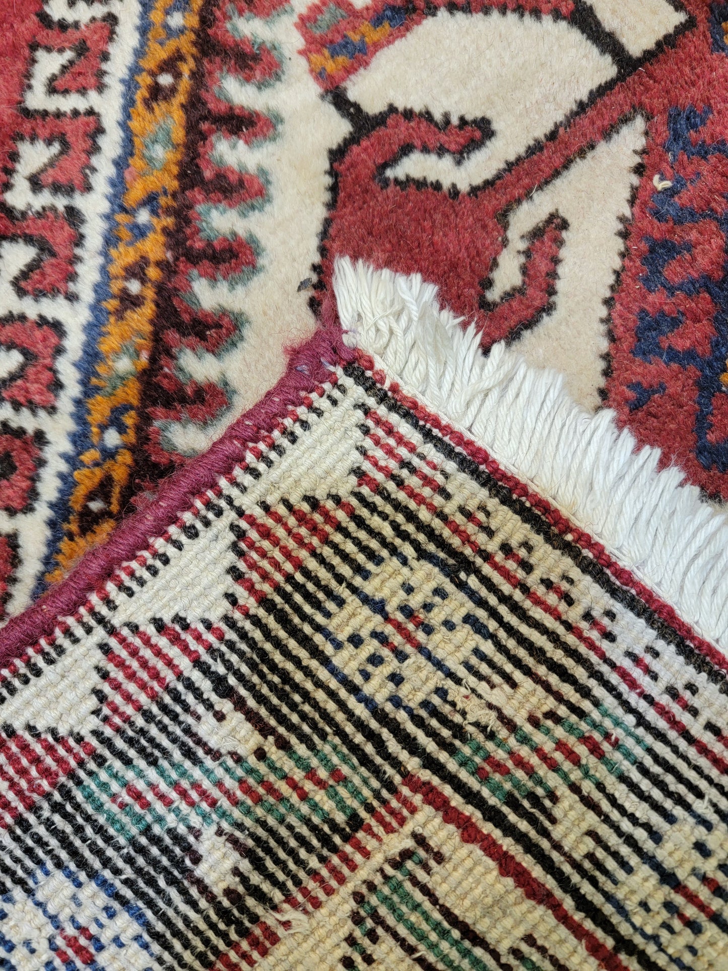 Hand-Knotted Wool Gallery Size Bakhtiari 5'2" x 9'9"