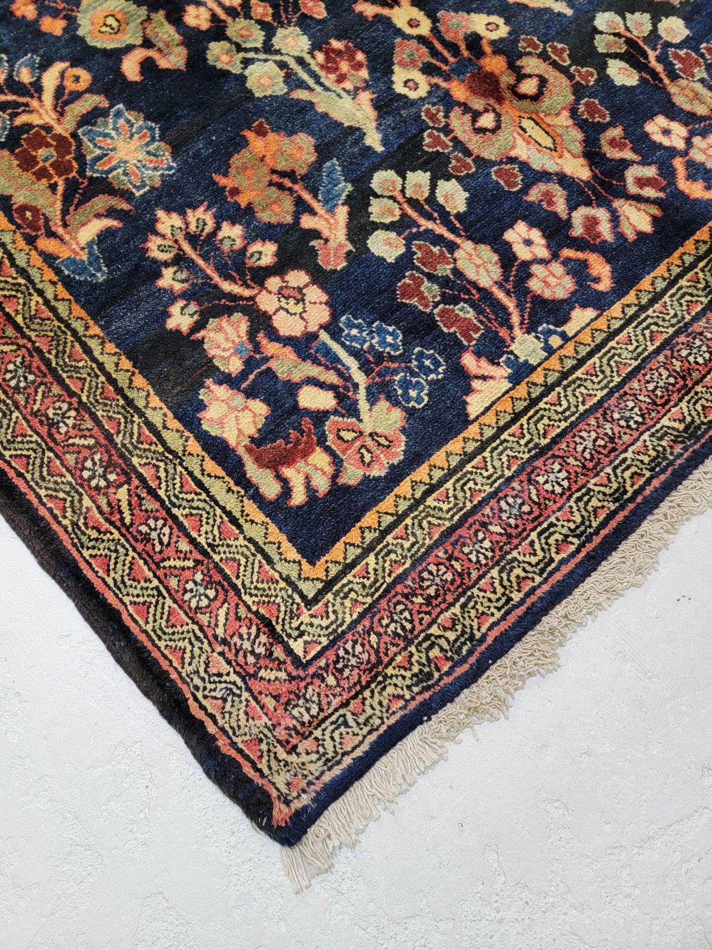 Hand-Knotted Wool Gallery Size Arak 4'6" x 9'10"