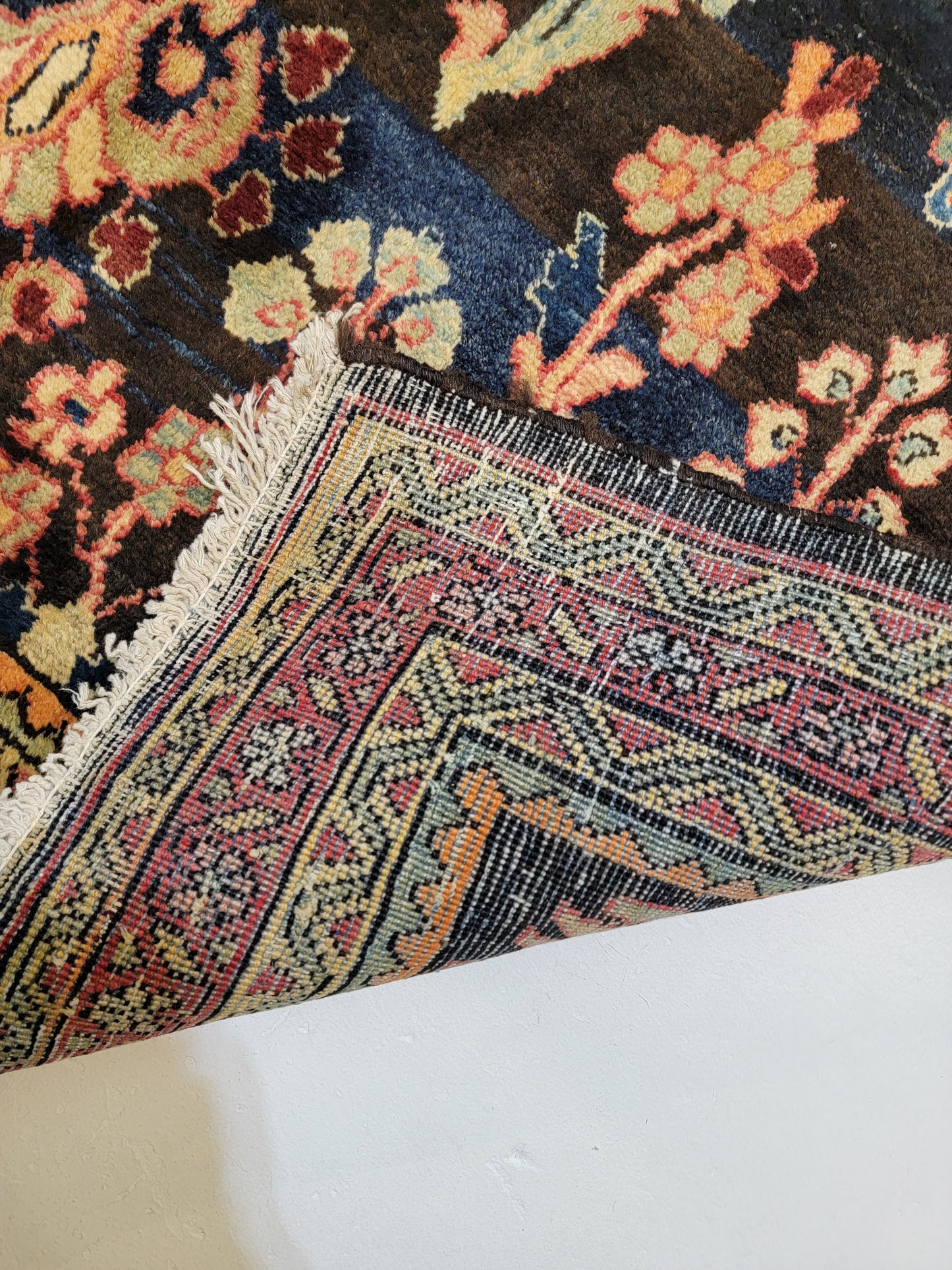 Hand-Knotted Wool Gallery Size Arak 4'6" x 9'10"