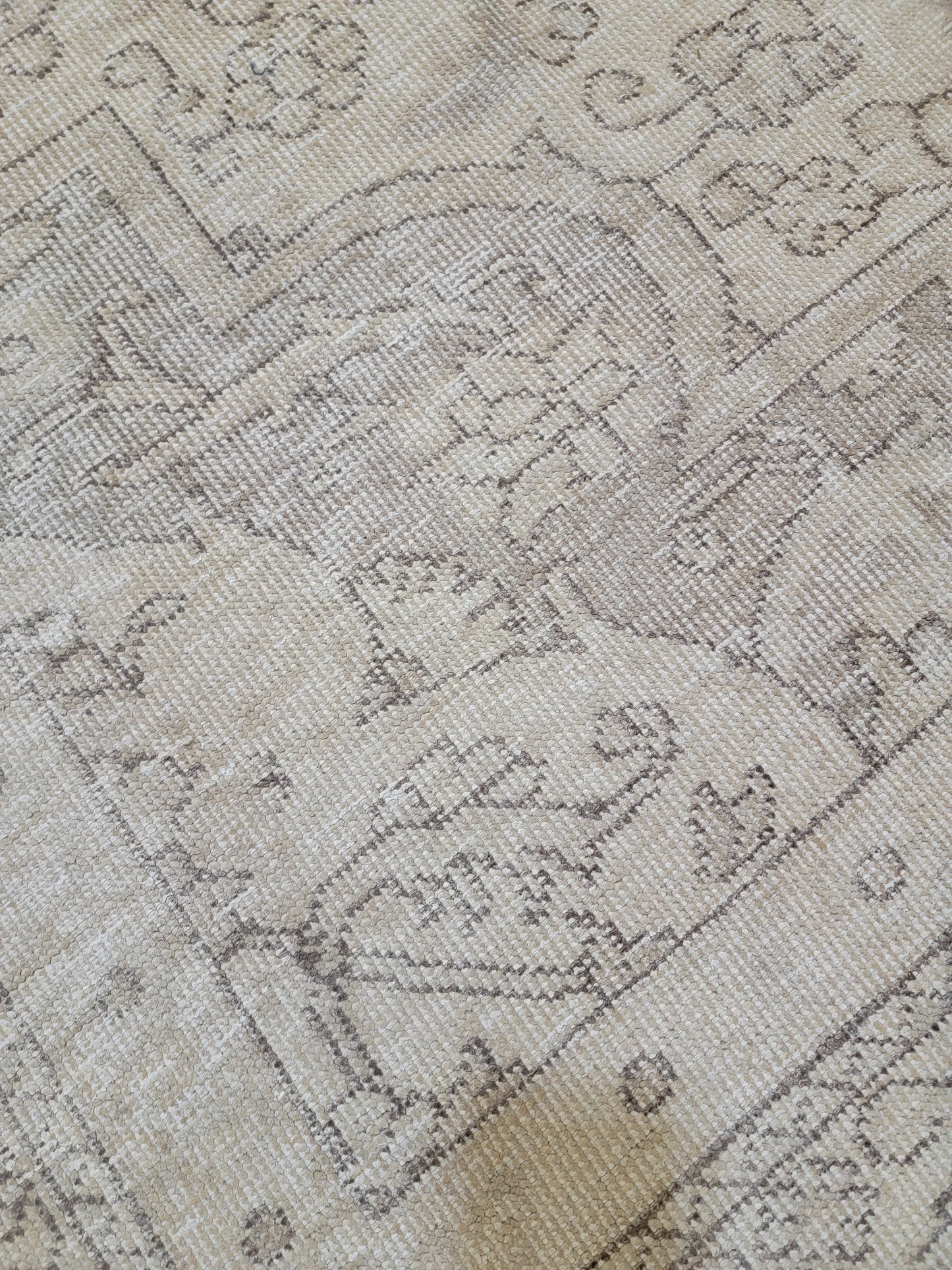 Hand-Knotted Wool Rug Tabriz Distressed 9'5" x 12'5"