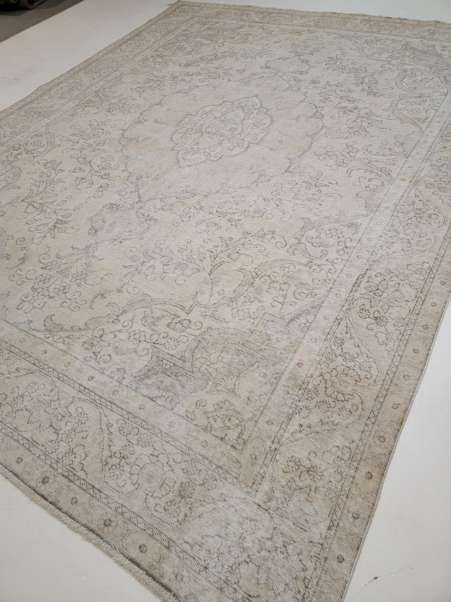 Hand-Knotted Wool Rug Tabriz Distressed 9'5" x 12'5"