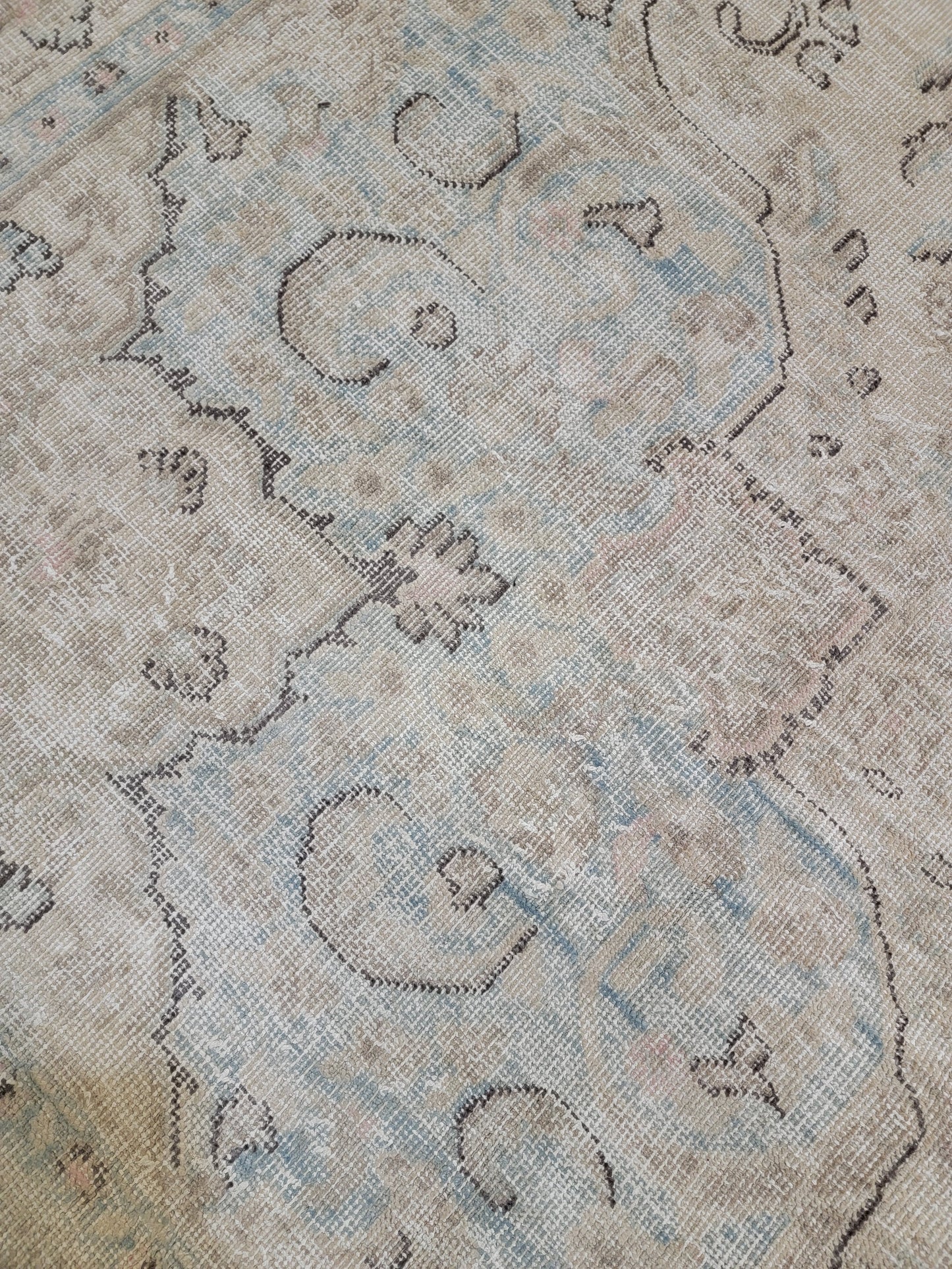 Hand-Knotted Wool Rug Tabriz 9'3" x 12'2"