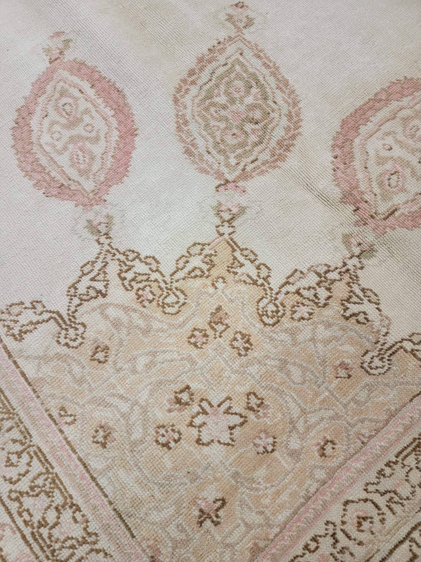 Hand-Knotted Wool Rug Tabriz 9'10" x 13'3"