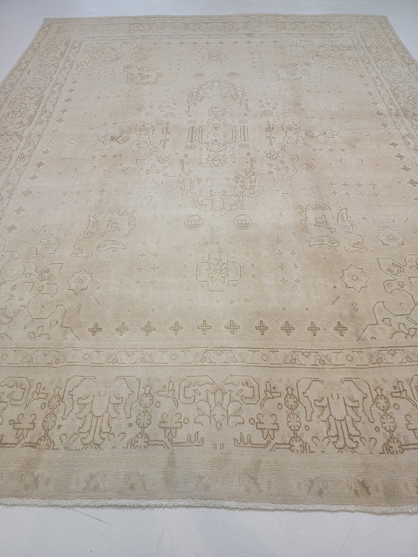 Hand-Knotted Wool Rug Tabriz Distressed 9'5" x 12'5"