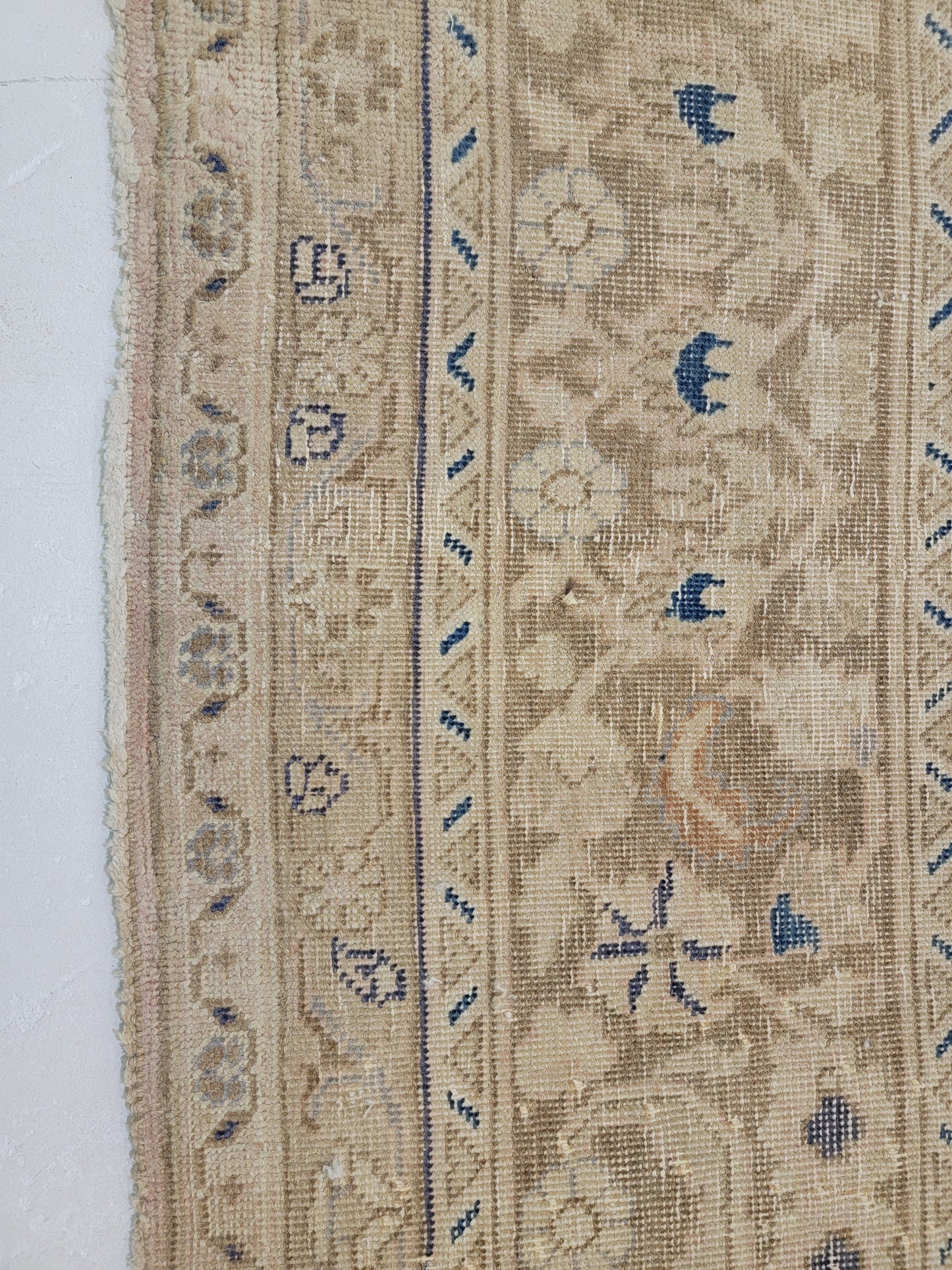 Hand-Knotted Wool Rug Tabriz Distressed 9'6" x 12'9"