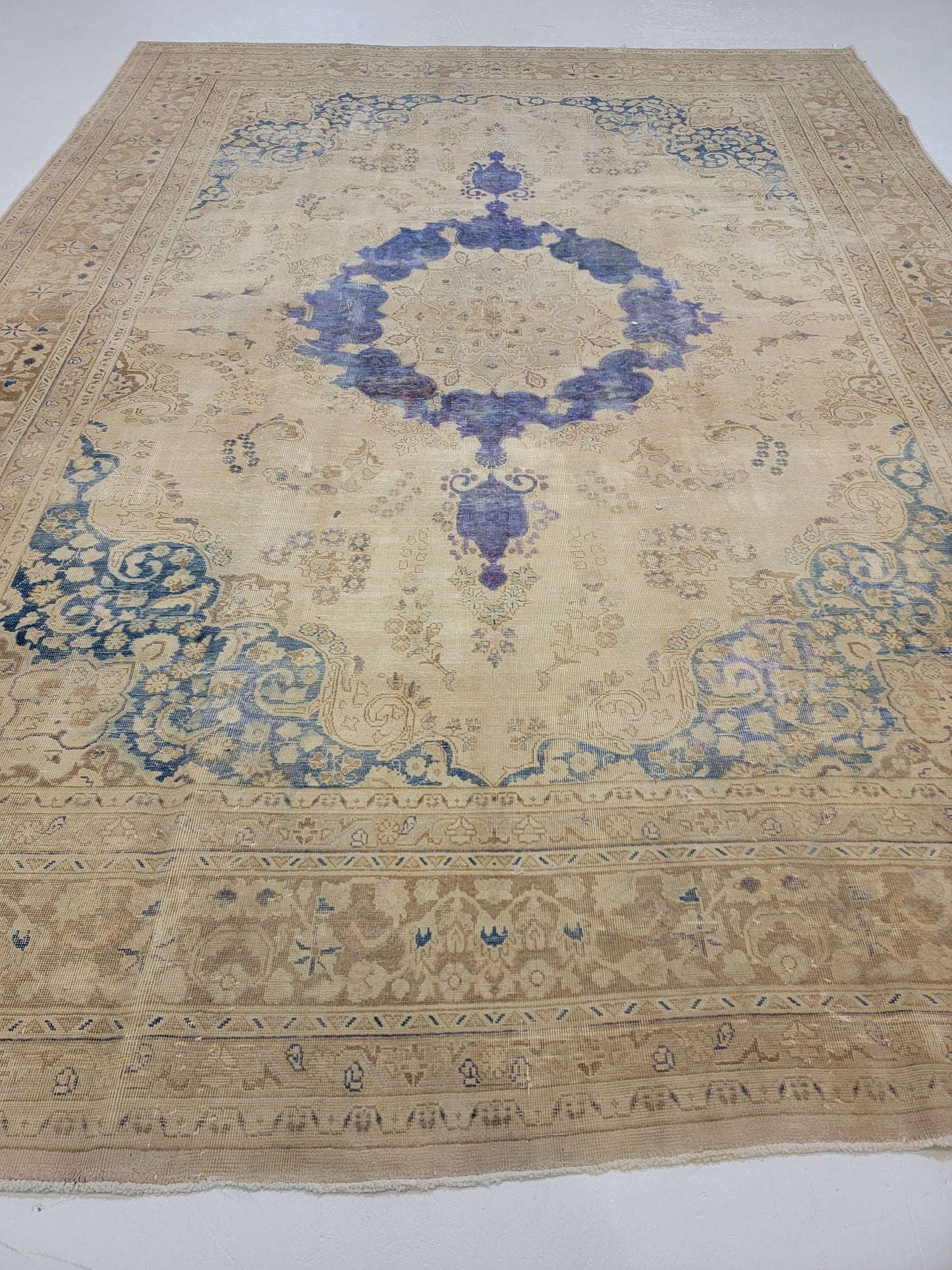 Hand-Knotted Wool Rug Tabriz Distressed 9'6" x 12'9"
