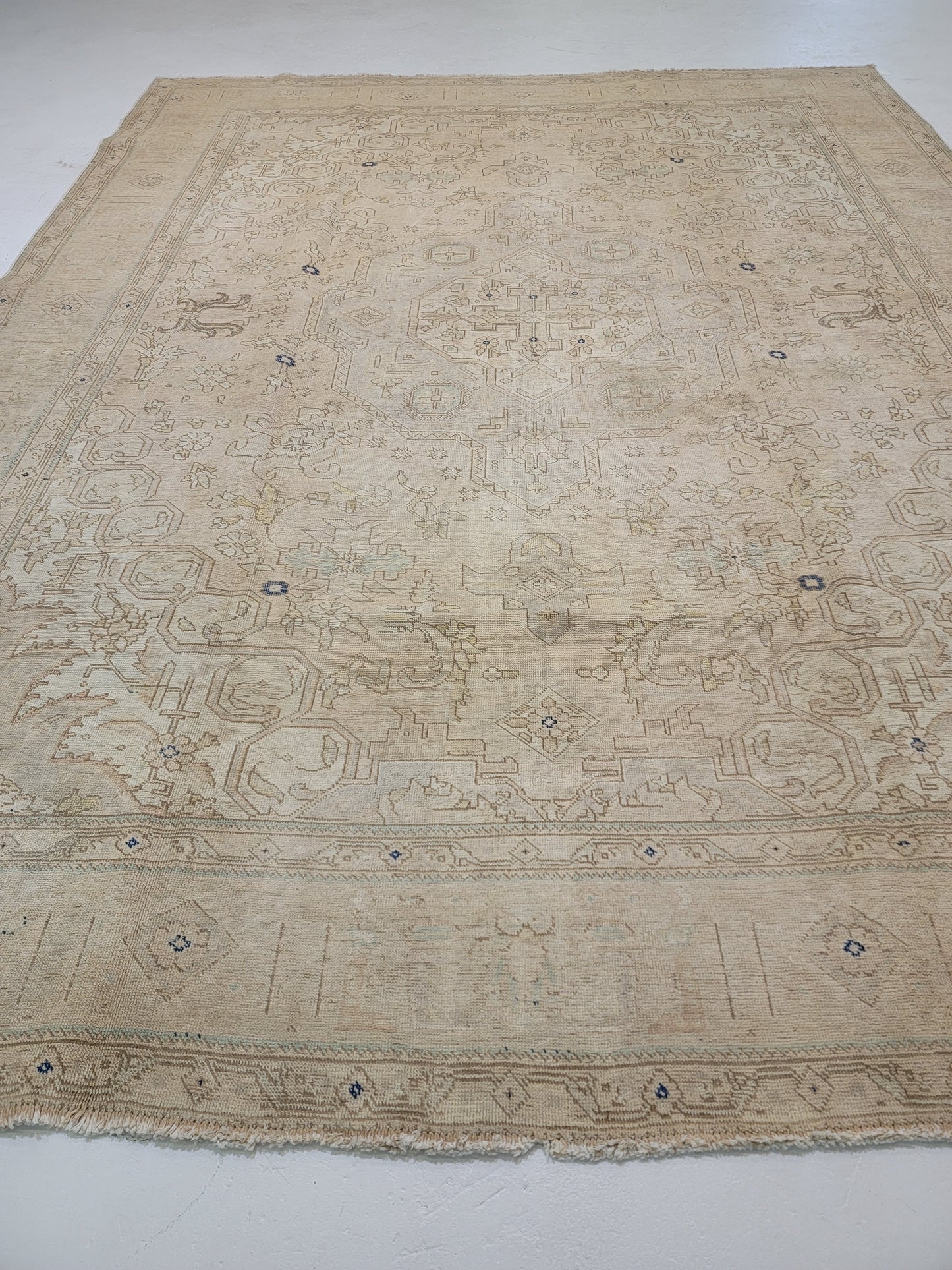 Hand-Knotted Wool Rug Tabriz Distressed 9'5" x 12'5"