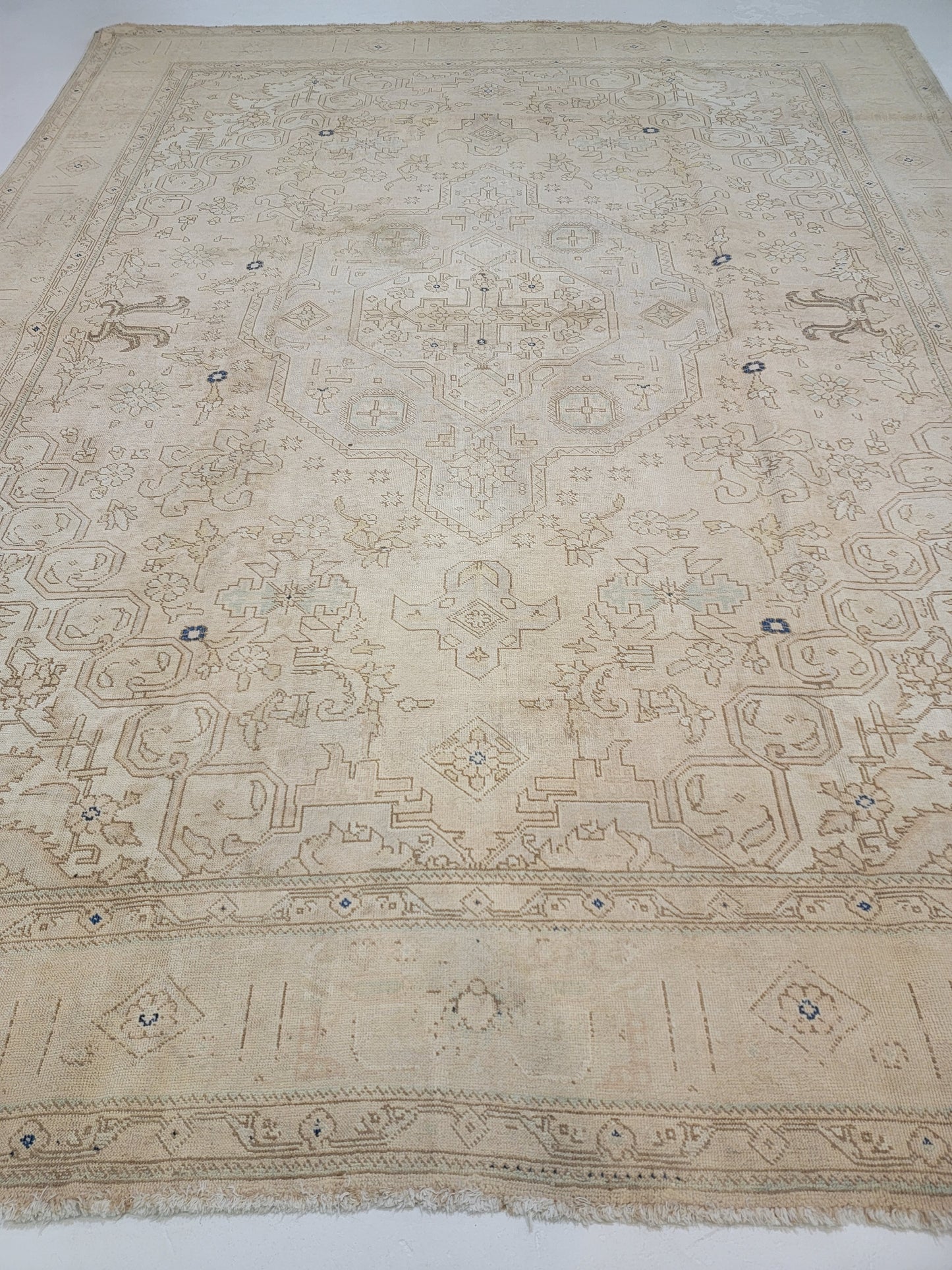 Hand-Knotted Wool Rug Tabriz Distressed 9'5" x 12'5"