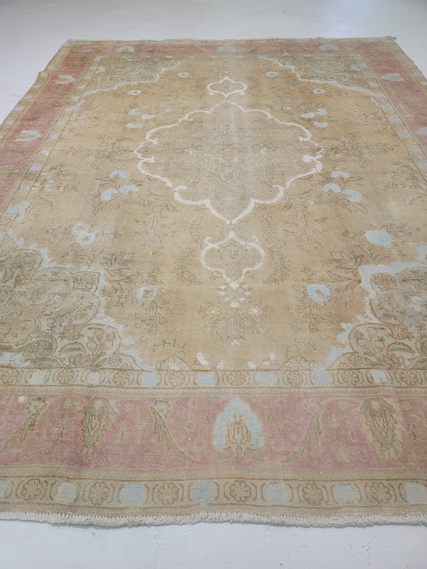 Hand-Knotted Wool Rug Tabriz Distressed 9'9" x 12'7"