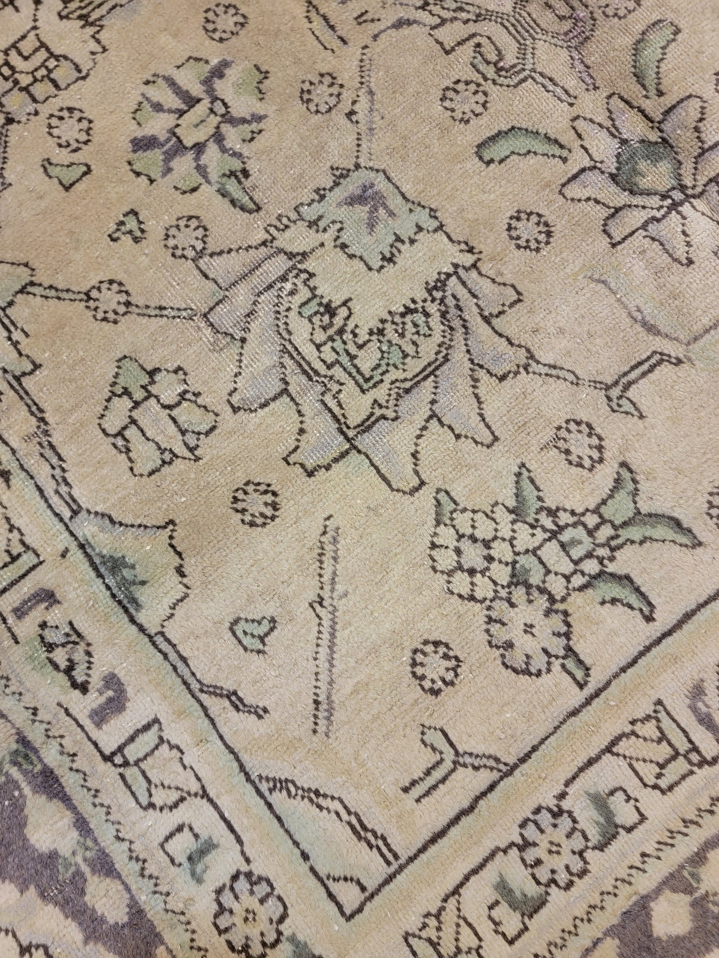 Hand-Knotted Wool Rug Tabriz 8'10" x 9'5"