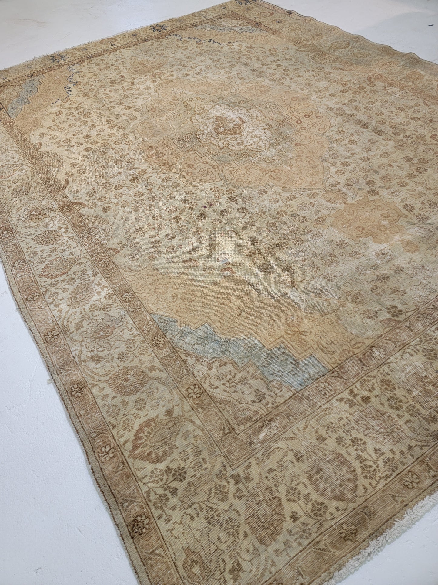 Hand-Knotted Wool Rug Tabriz Distressed 9'5" x 12'4"