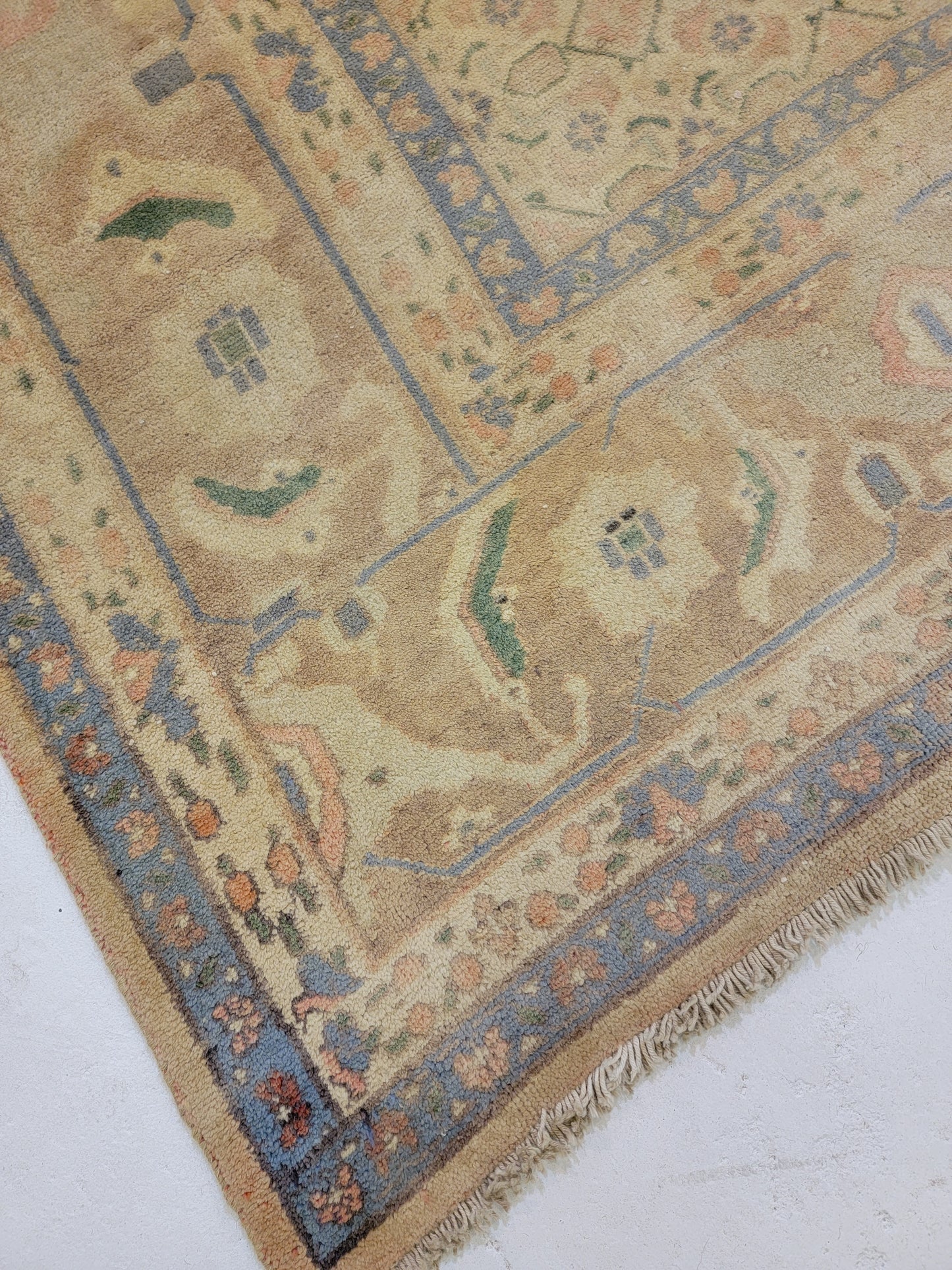 Hand-Knotted Wool Rug Tabriz 9'7" x 12'11"