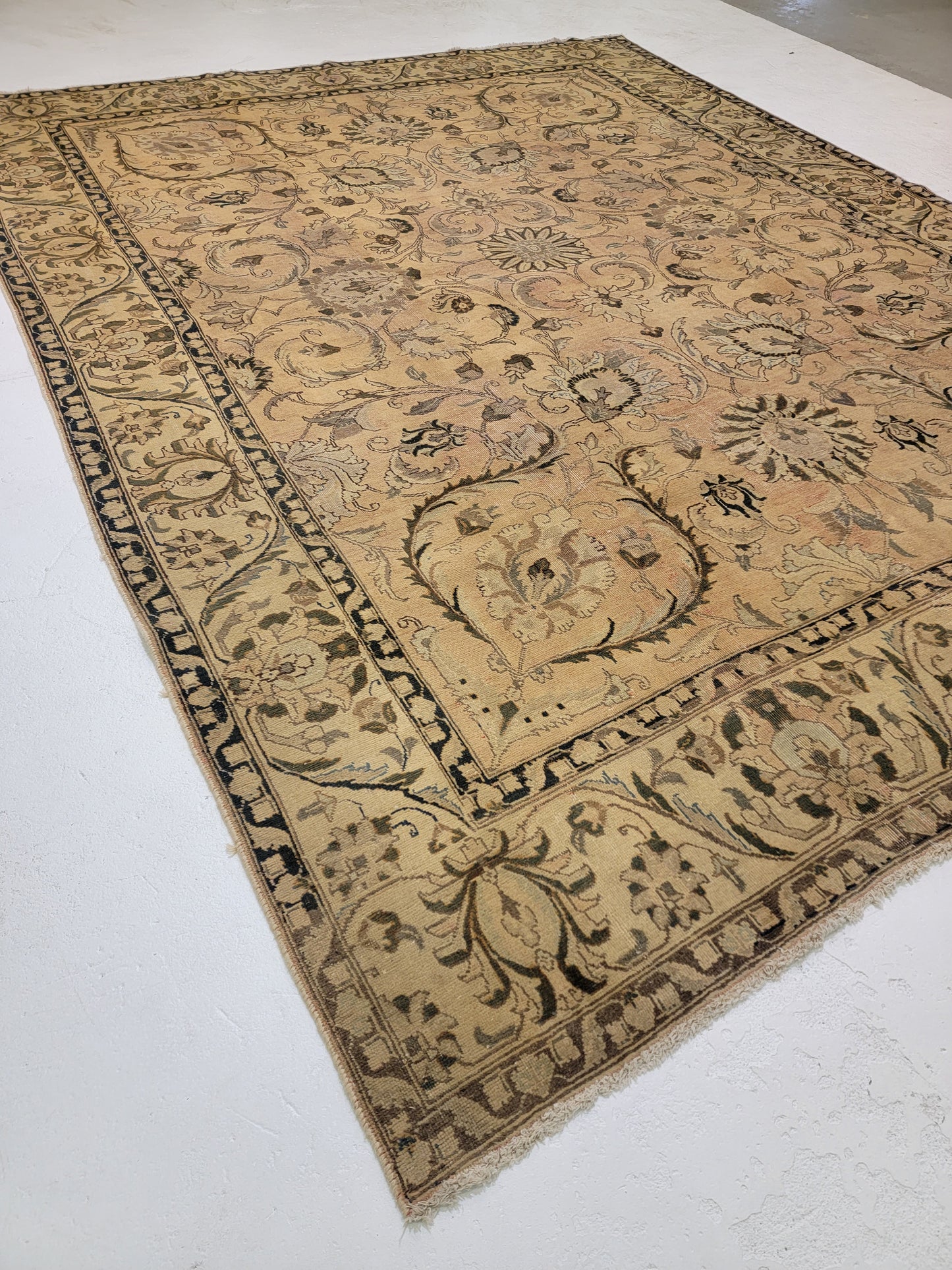 Hand-Knotted Wool Rug Tabriz 10' x 14'