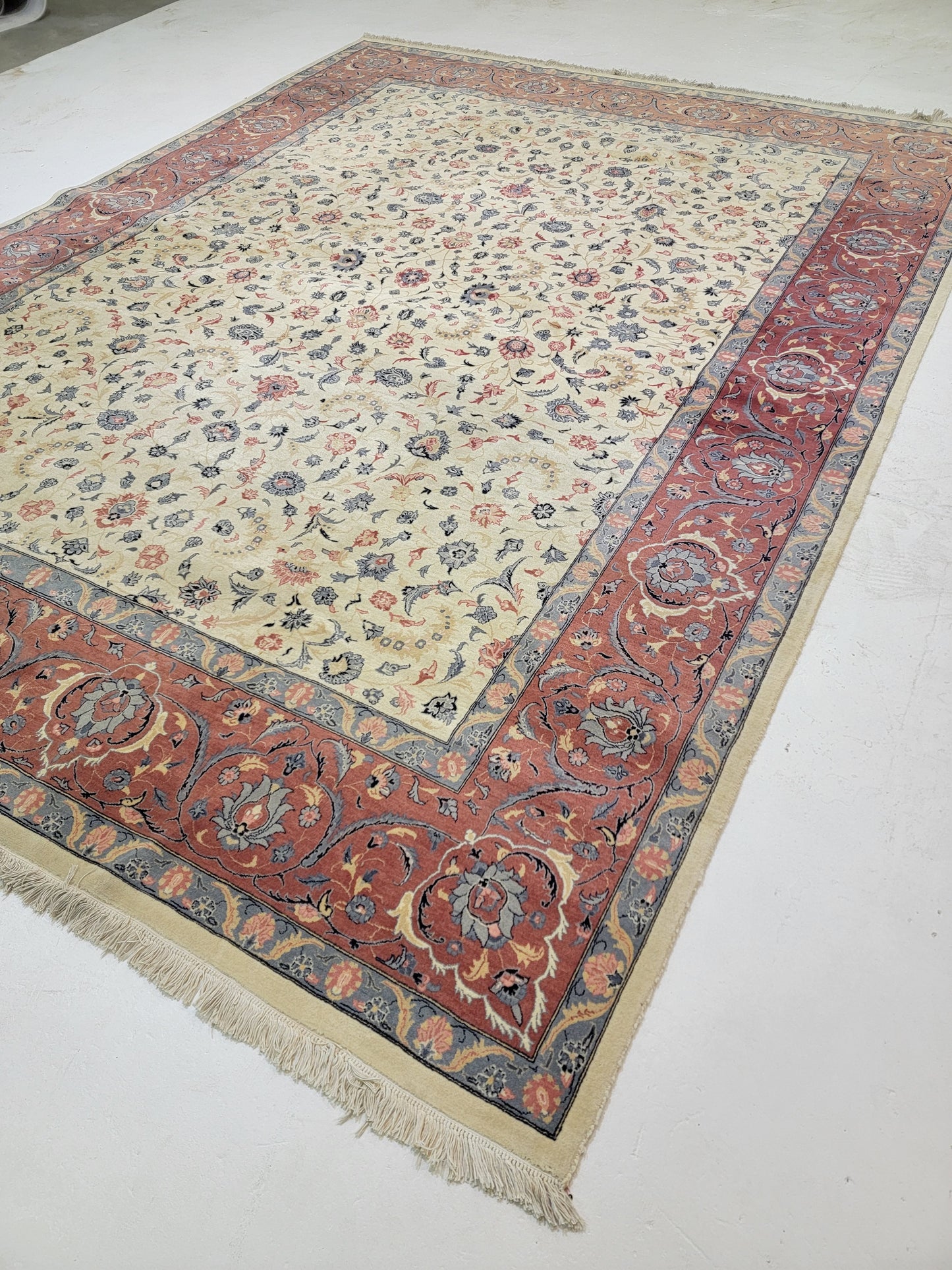 Hand-Knotted Wool Rug Pakistani Peshawar 9' x 12'1"