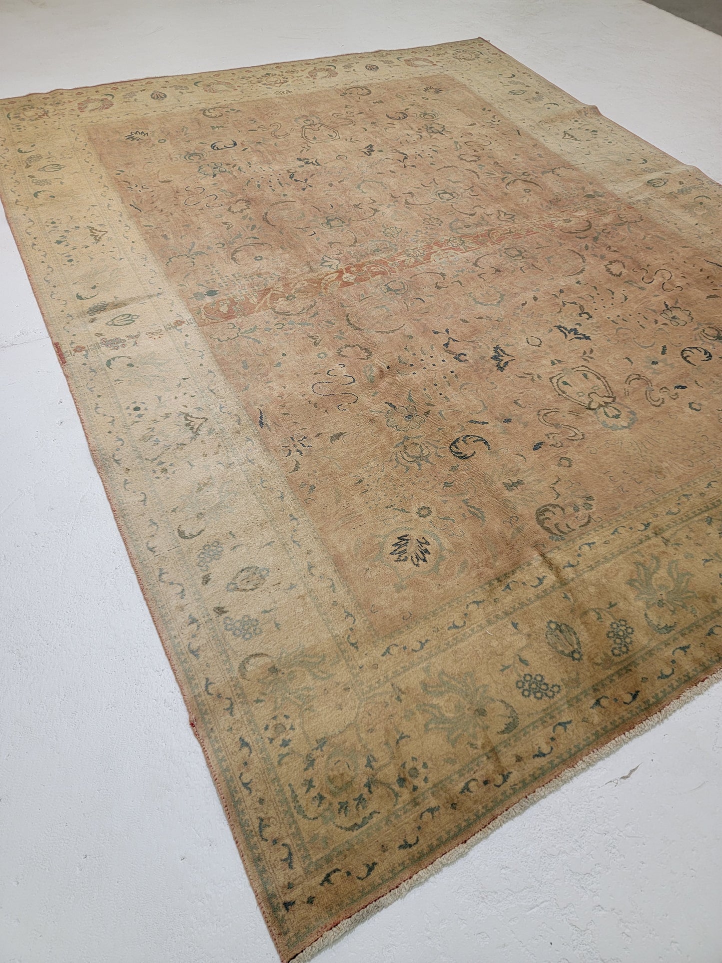 Hand-Knotted Wool Rug Tabriz 8'6" x 11'