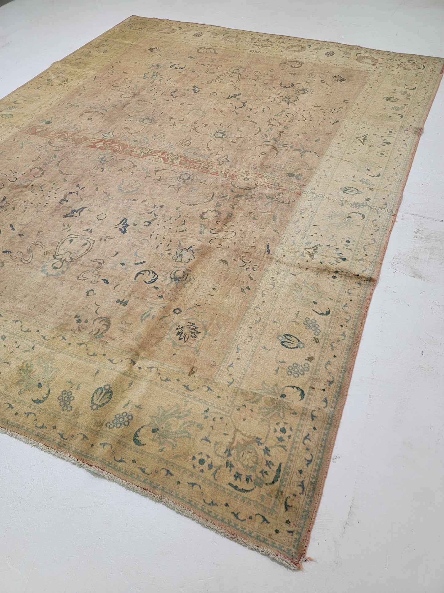 Hand-Knotted Wool Rug Tabriz 8'6" x 11'