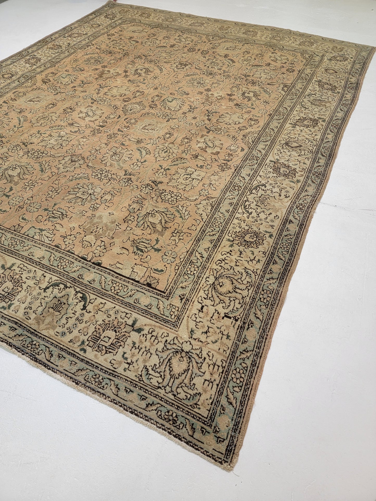 Hand-Knotted Wool Rug Tabriz 9'1" x 12'11"