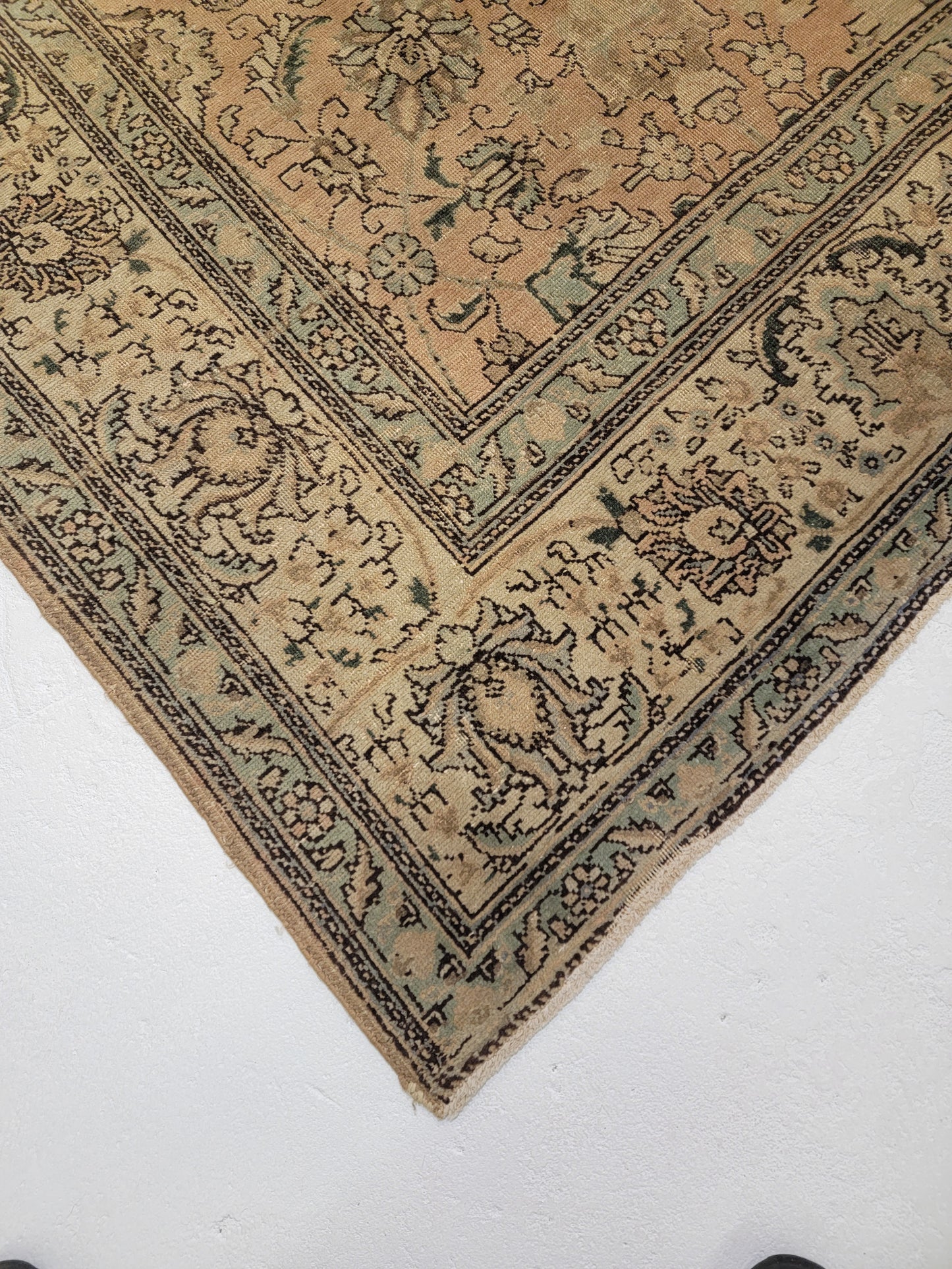 Hand-Knotted Wool Rug Tabriz 9'1" x 12'11"