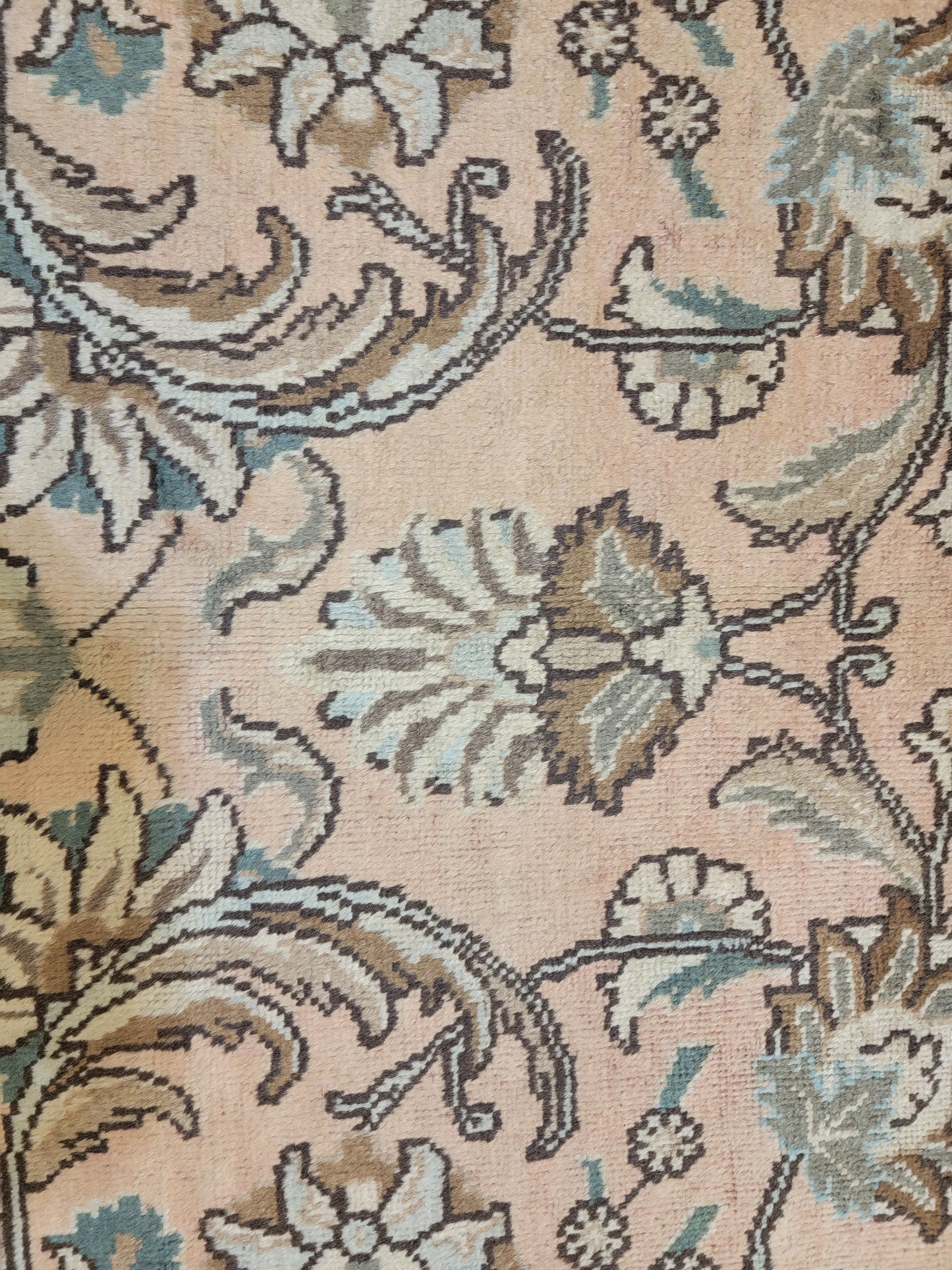 Hand-Knotted Wool Rug Tabriz 9'5" x 11'3"