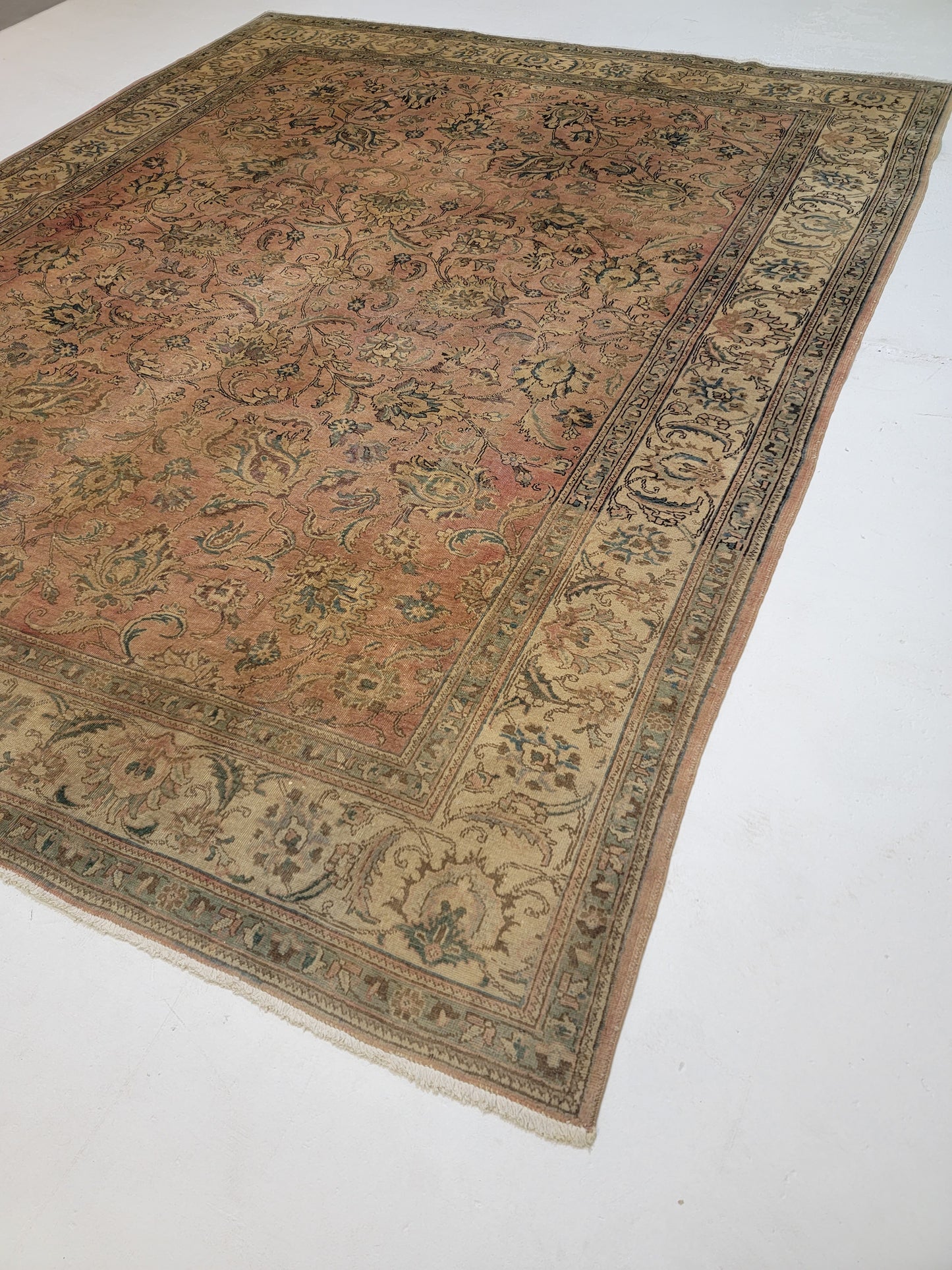 Hand-Knotted Wool Rug Tabriz 9'10" x 12'