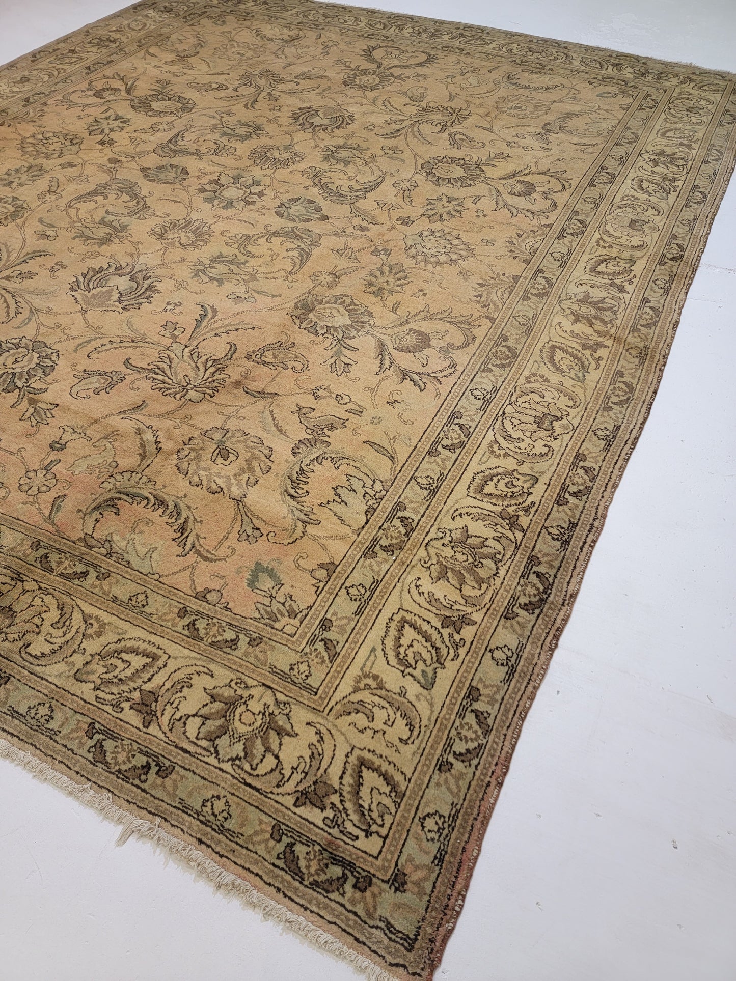 Hand-Knotted Wool Rug Tabriz 11'2" x 13'6"