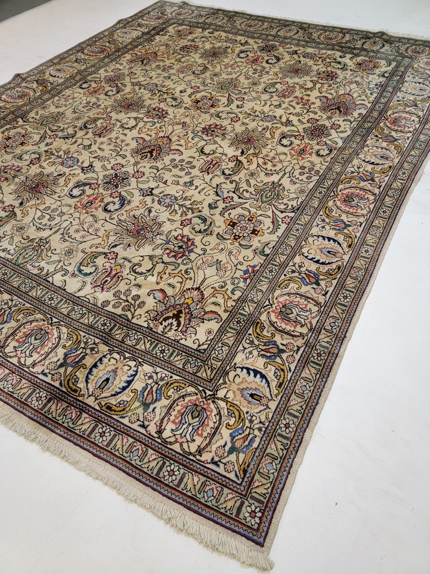 Hand-Knotted Wool Rug Tabriz 9'7" x 12'4"