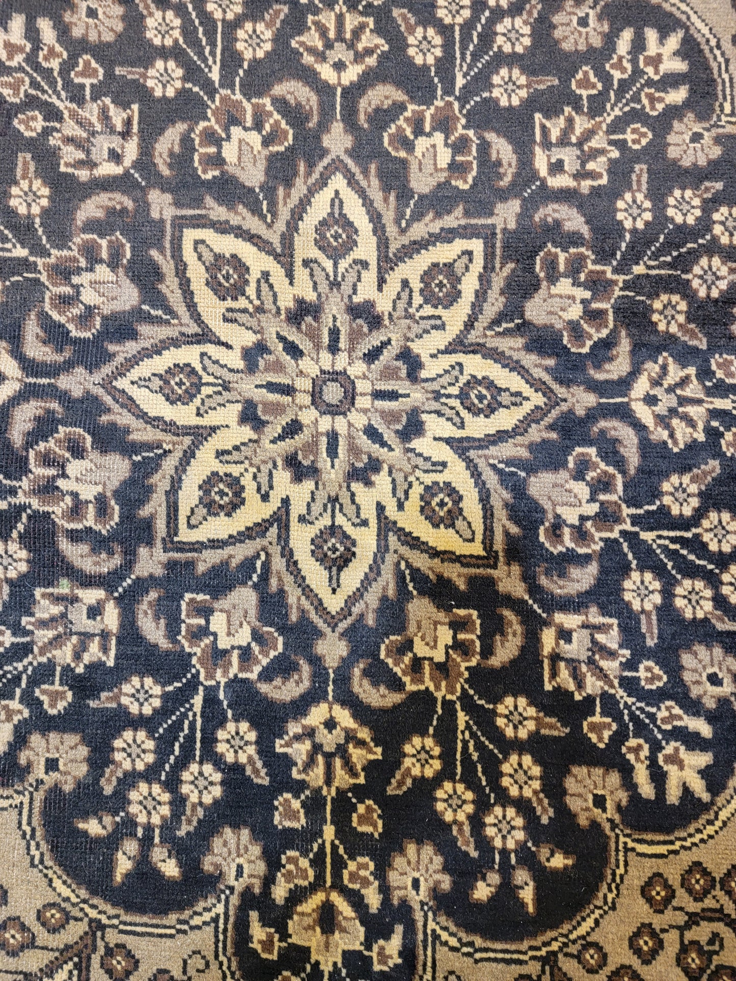 Hand-Knotted Wool Rug Tabriz 9'7" x 13'
