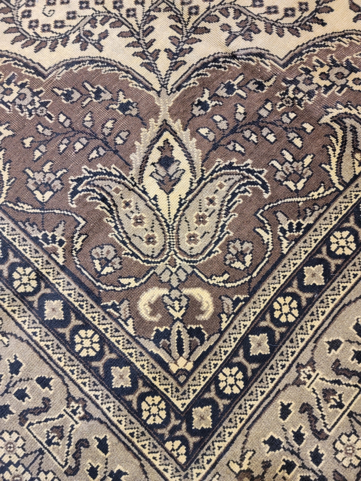 Hand-Knotted Wool Rug Tabriz 9'7" x 13'