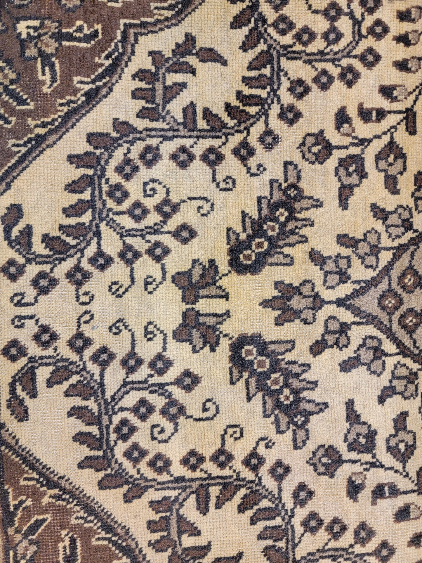 Hand-Knotted Wool Rug Tabriz 9'7" x 13'