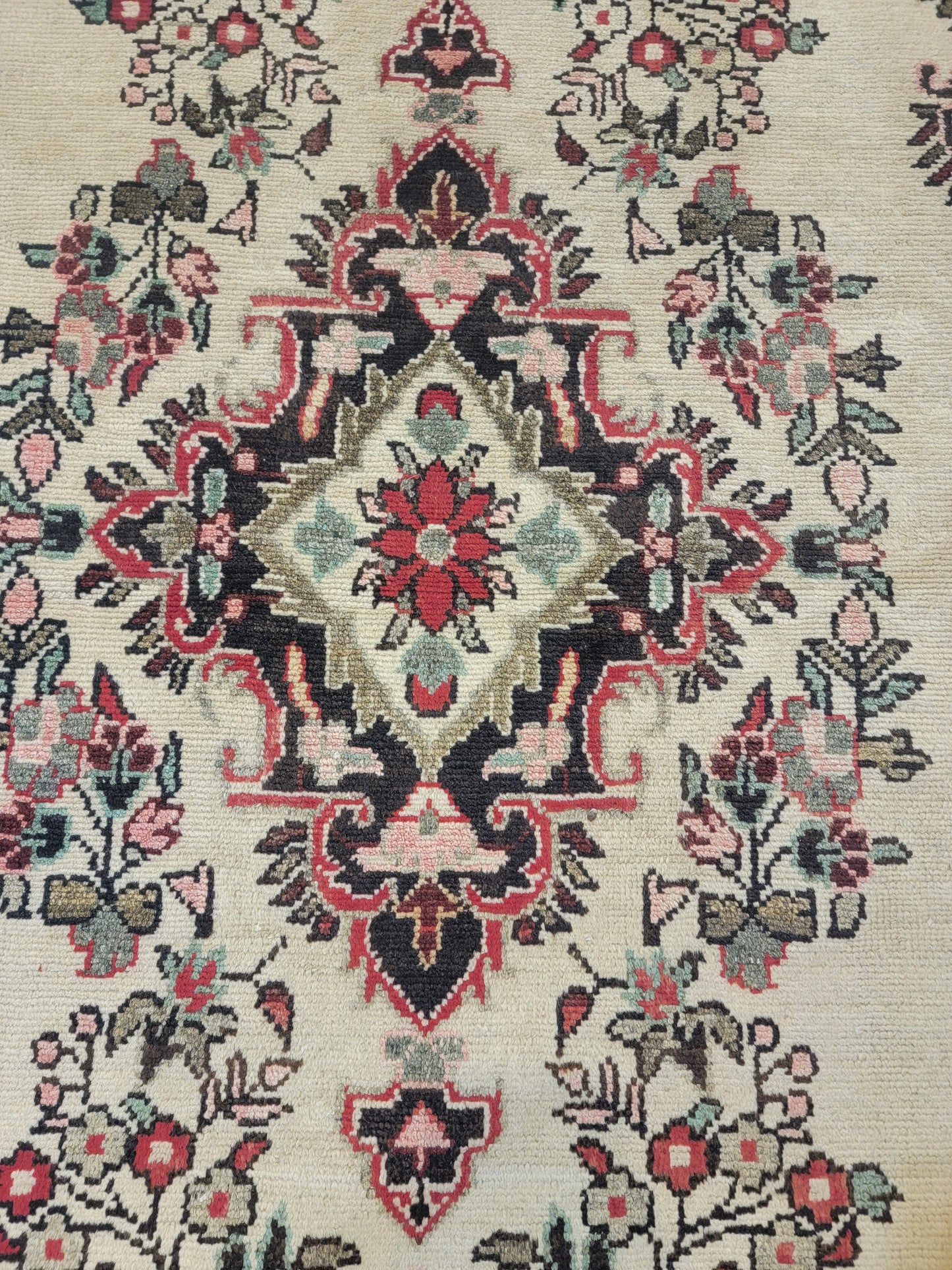 Hand-Knotted Wool Rug Hamedan 3'4" x 4'11"
