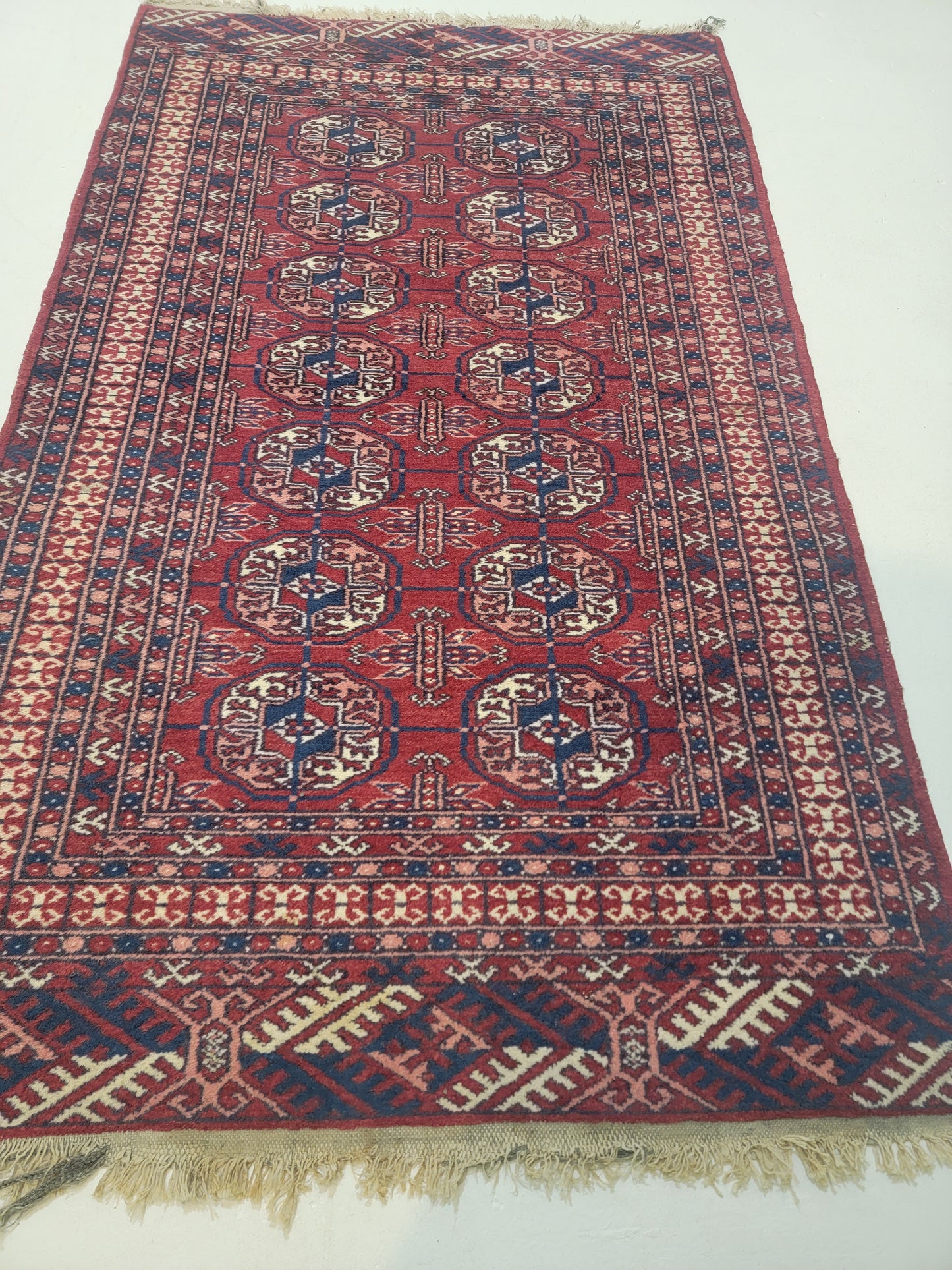 Hand-Knotted Wool Rug Turkmen 3'1" x 5'