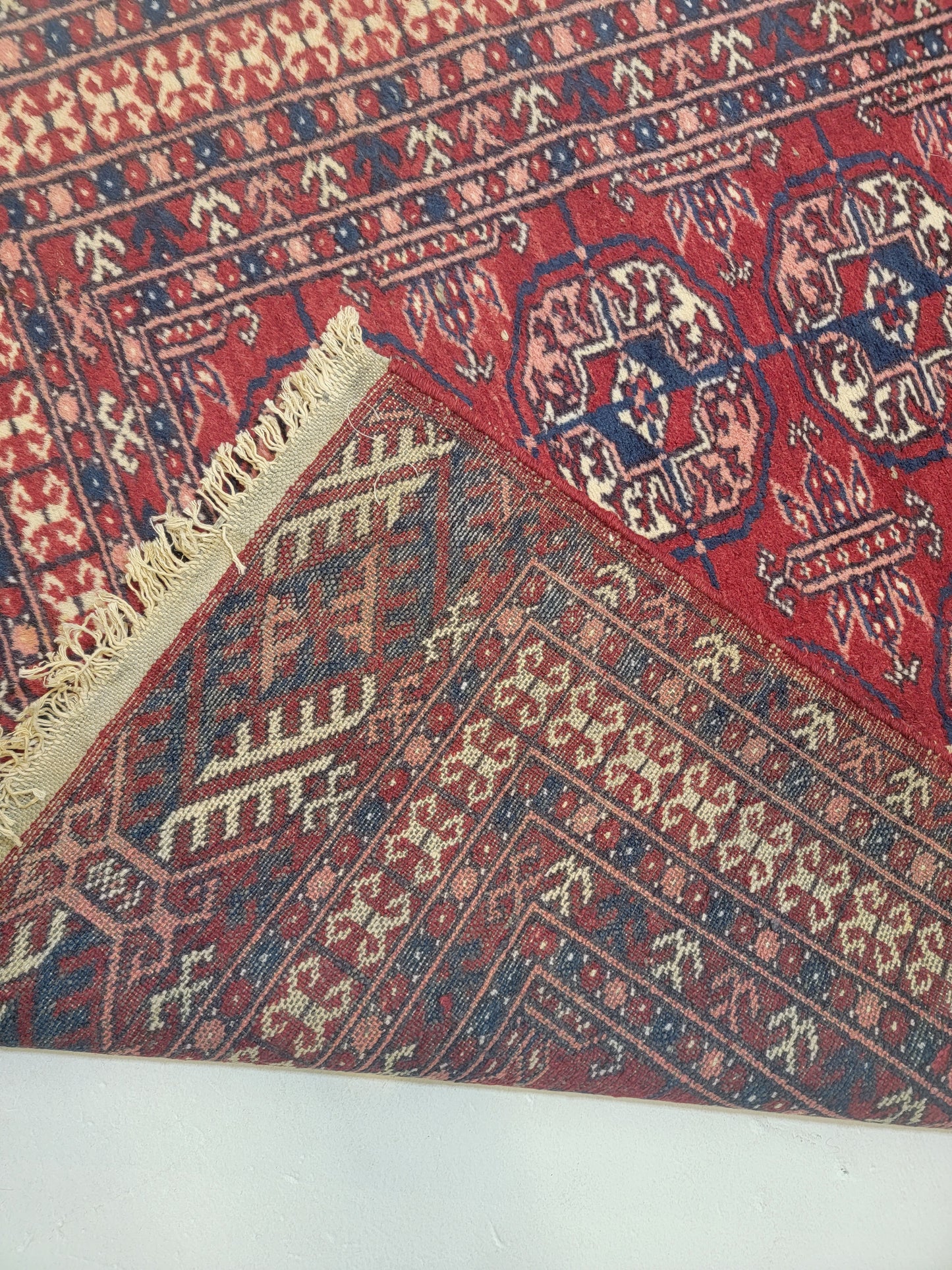 Hand-Knotted Wool Rug Turkmen 3'1" x 5'