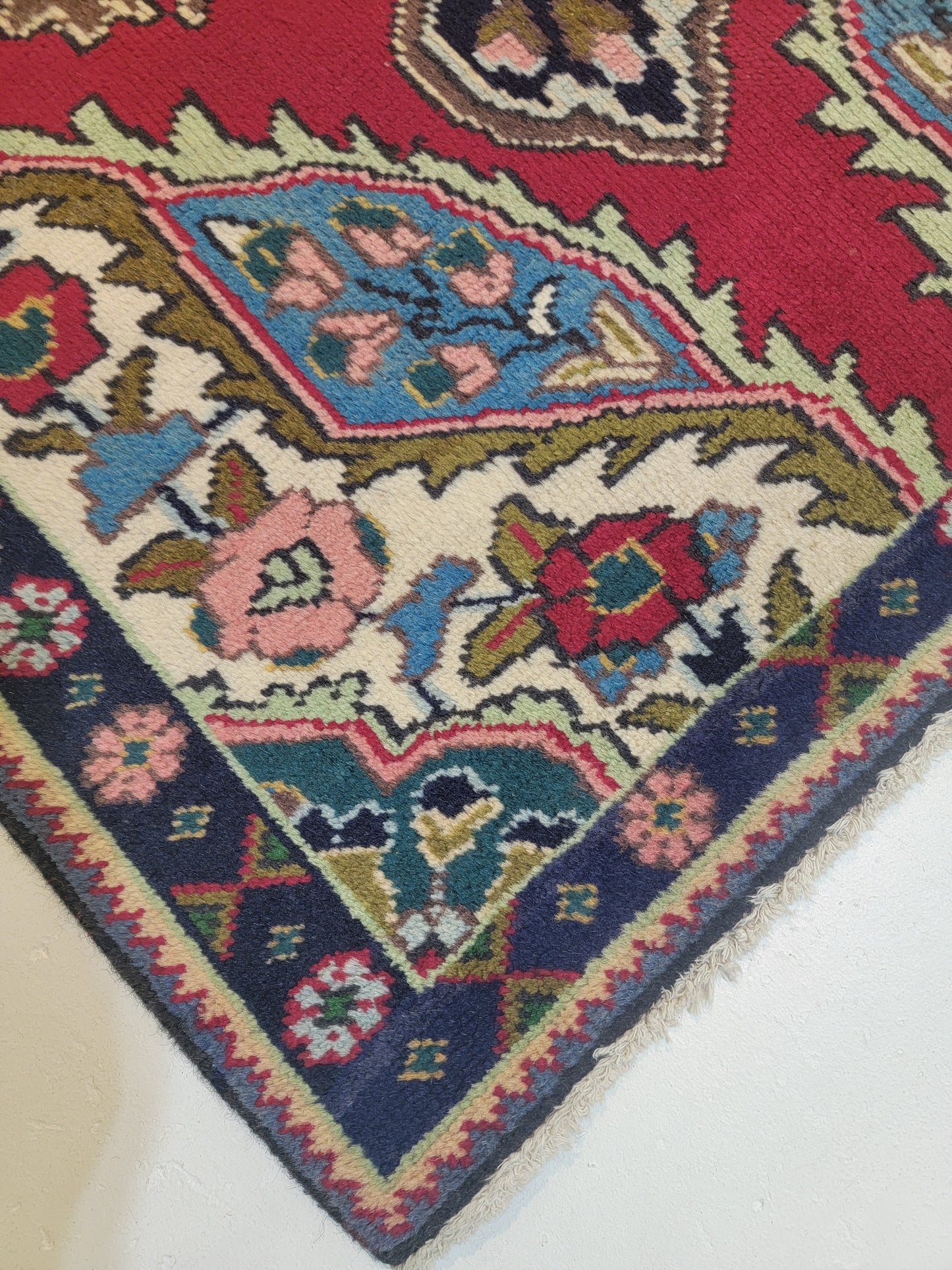 Hand-Knotted Wool Rug Tabriz 3'2" x 4'9"
