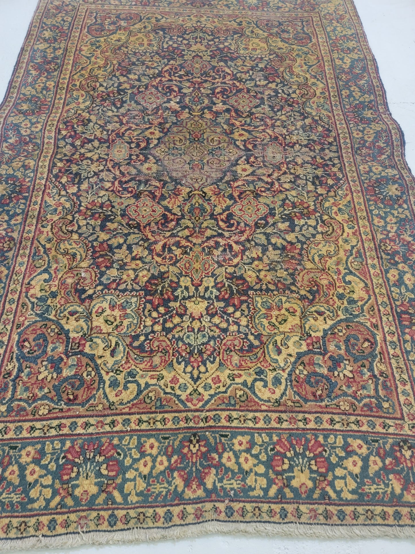 Hand-Knotted Wool Rug Kerman Rahvar