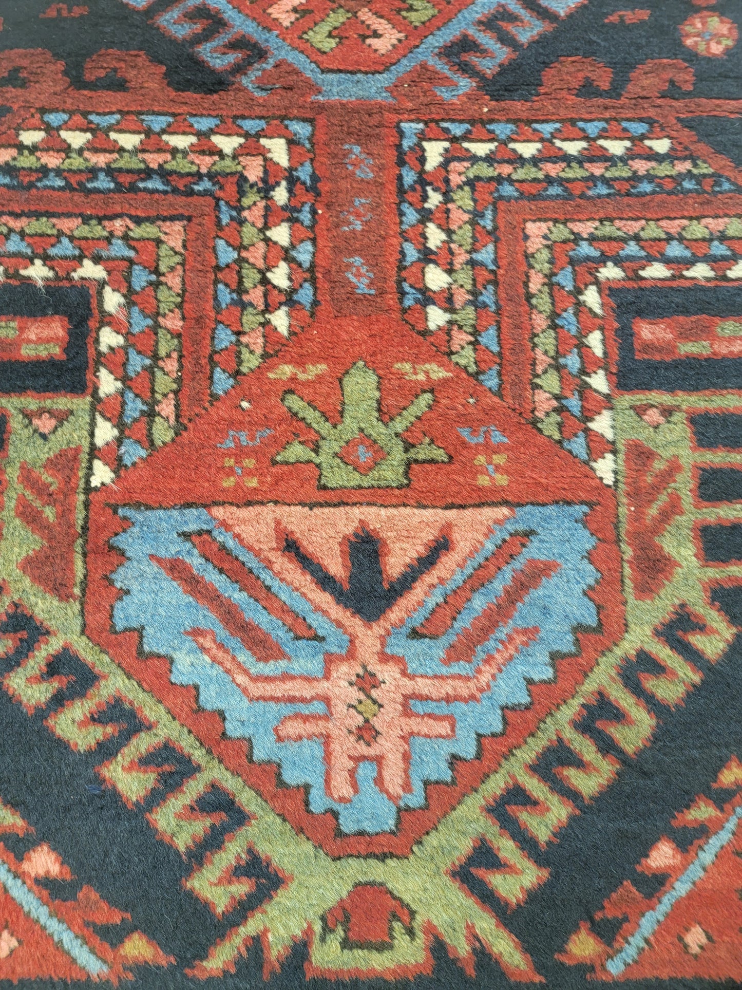 Hand-Knotted Wool Rug Heriz Karajeh 2'10" x 4'8"