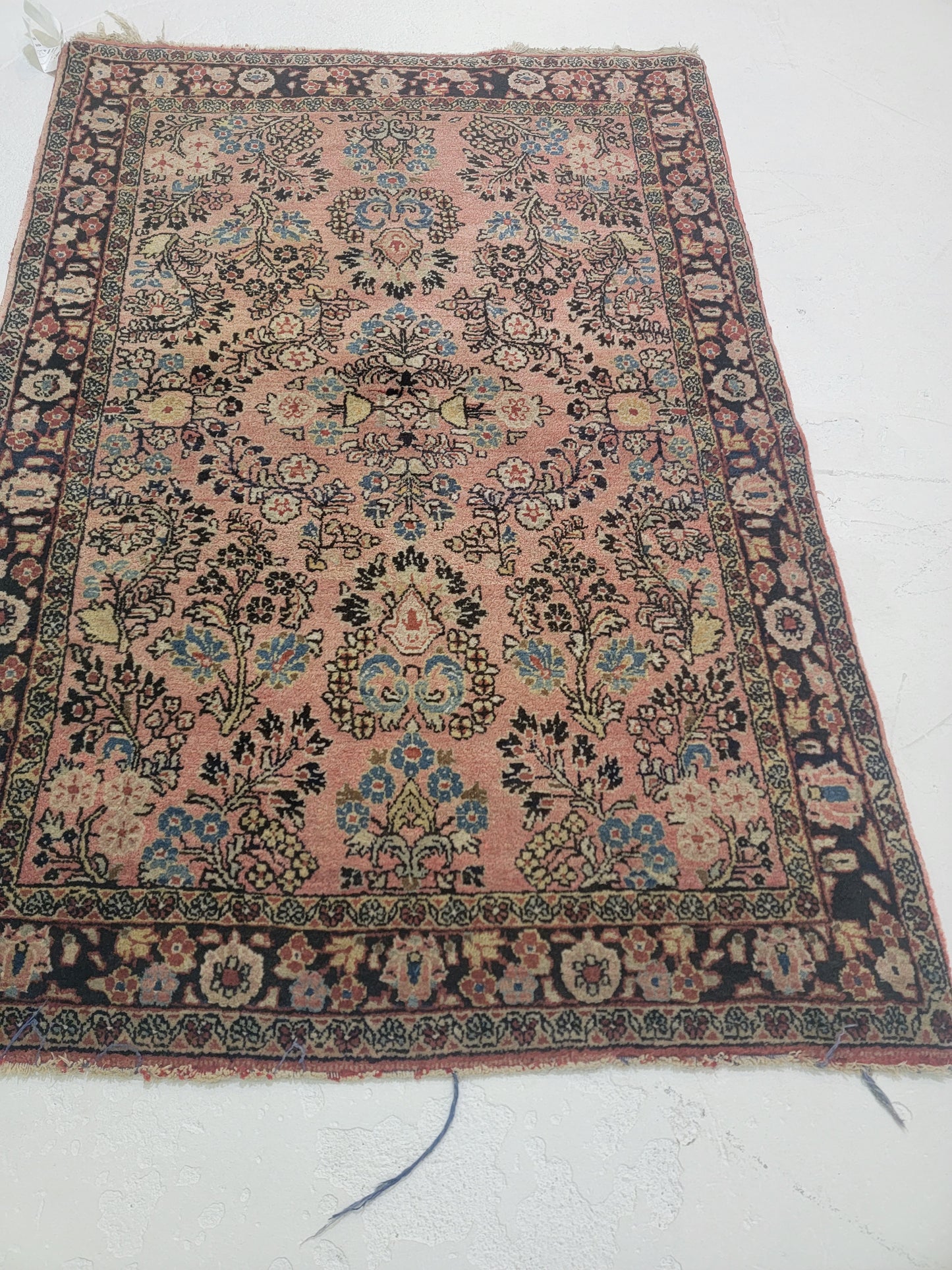 Hand-Knotted Wool Rug Sarouk 3'5" x 4'11"