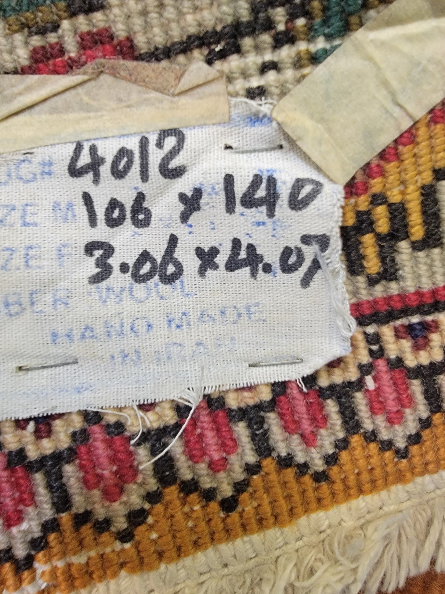 Hand-Knotted Wool Rug Tabriz Tabatabaei 3'6" x 4'7"