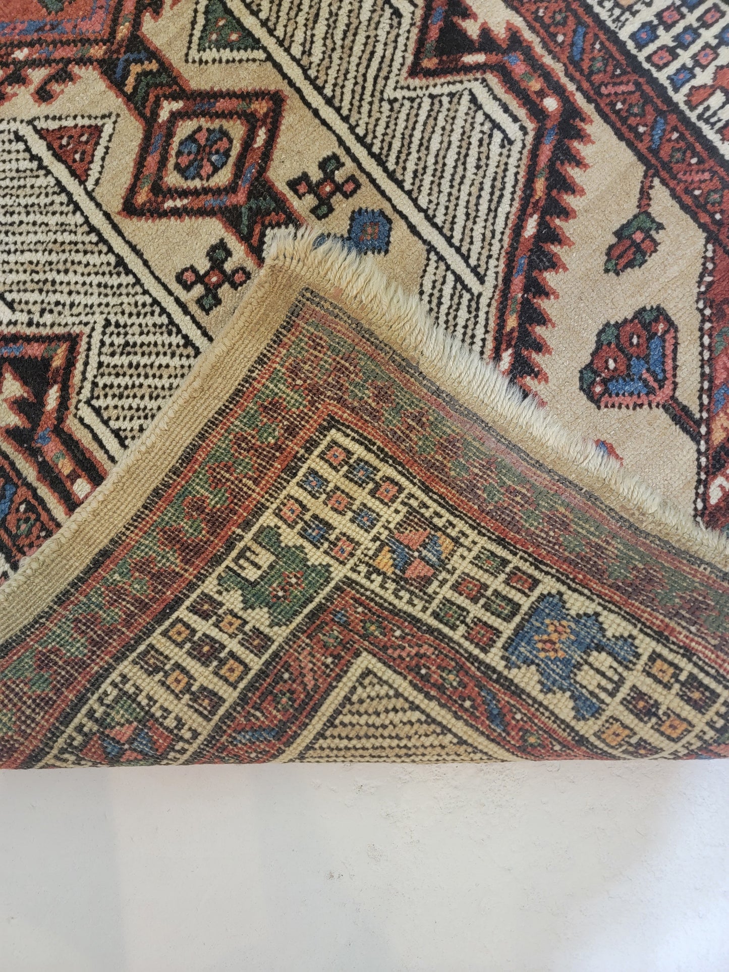 Hand-Knotted Wool Rug Sarab Meshkin 2'11" x 5'10"
