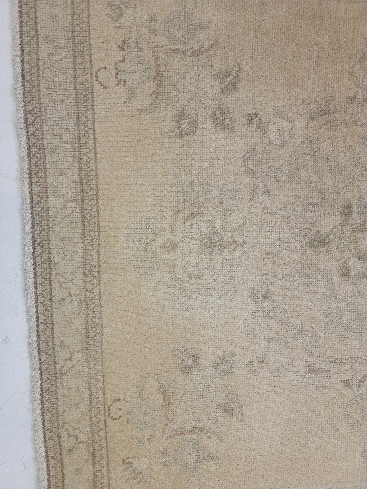 Hand-Knotted Wool Rug Tabriz 3'4" x 4'10"